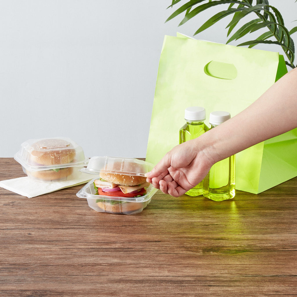 Chef 101 13 oz Square Clear Plastic Clamshell Container - Microwavable - 5 1/2" x 5 1/2" x 2 3/4" - 100 count box