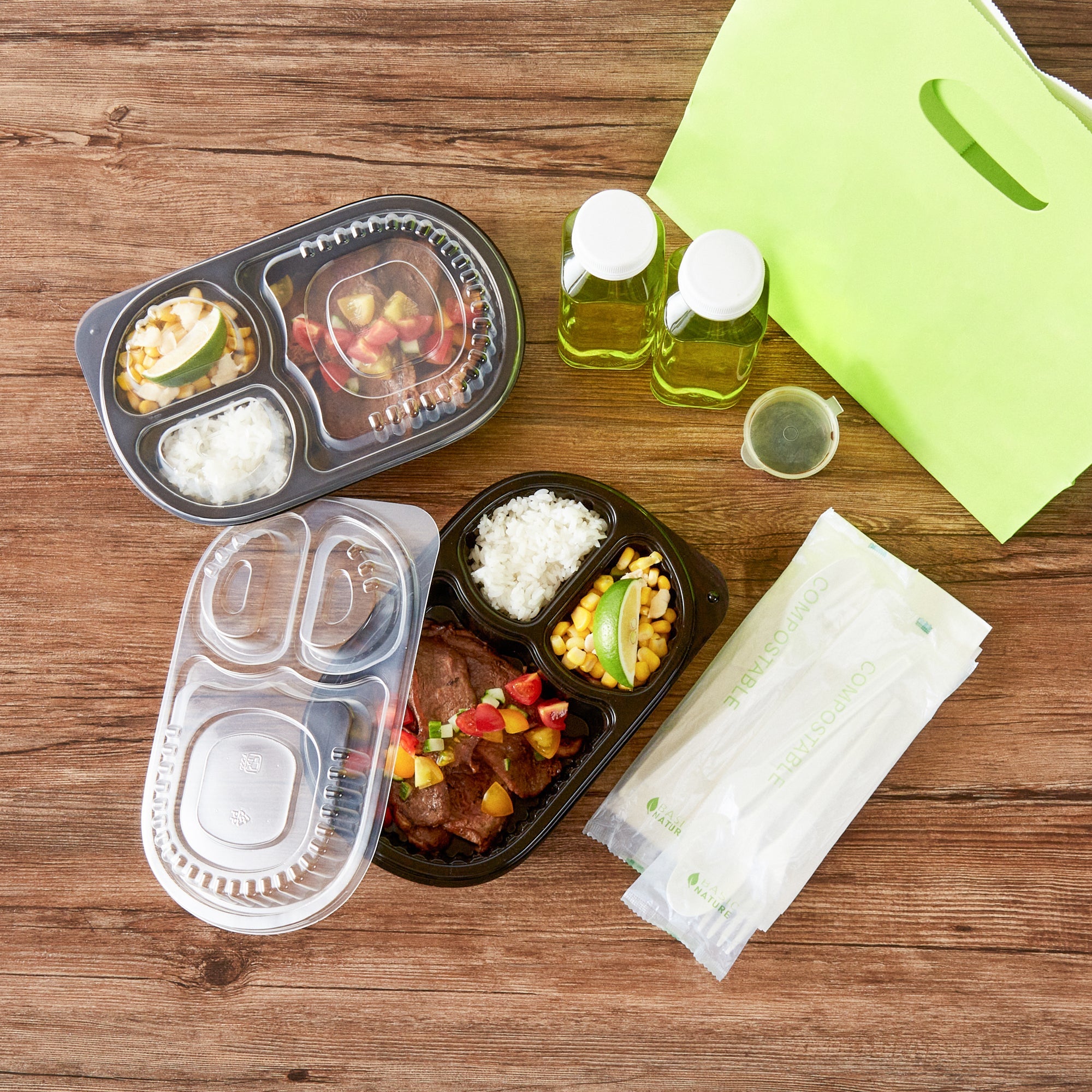 Chef 101 19 oz Oval Black Plastic Food Container - with Clear Lid, 3 Compartments, Microwavable - 9 1/4" x 6" x 2 1/4" - 50 count box