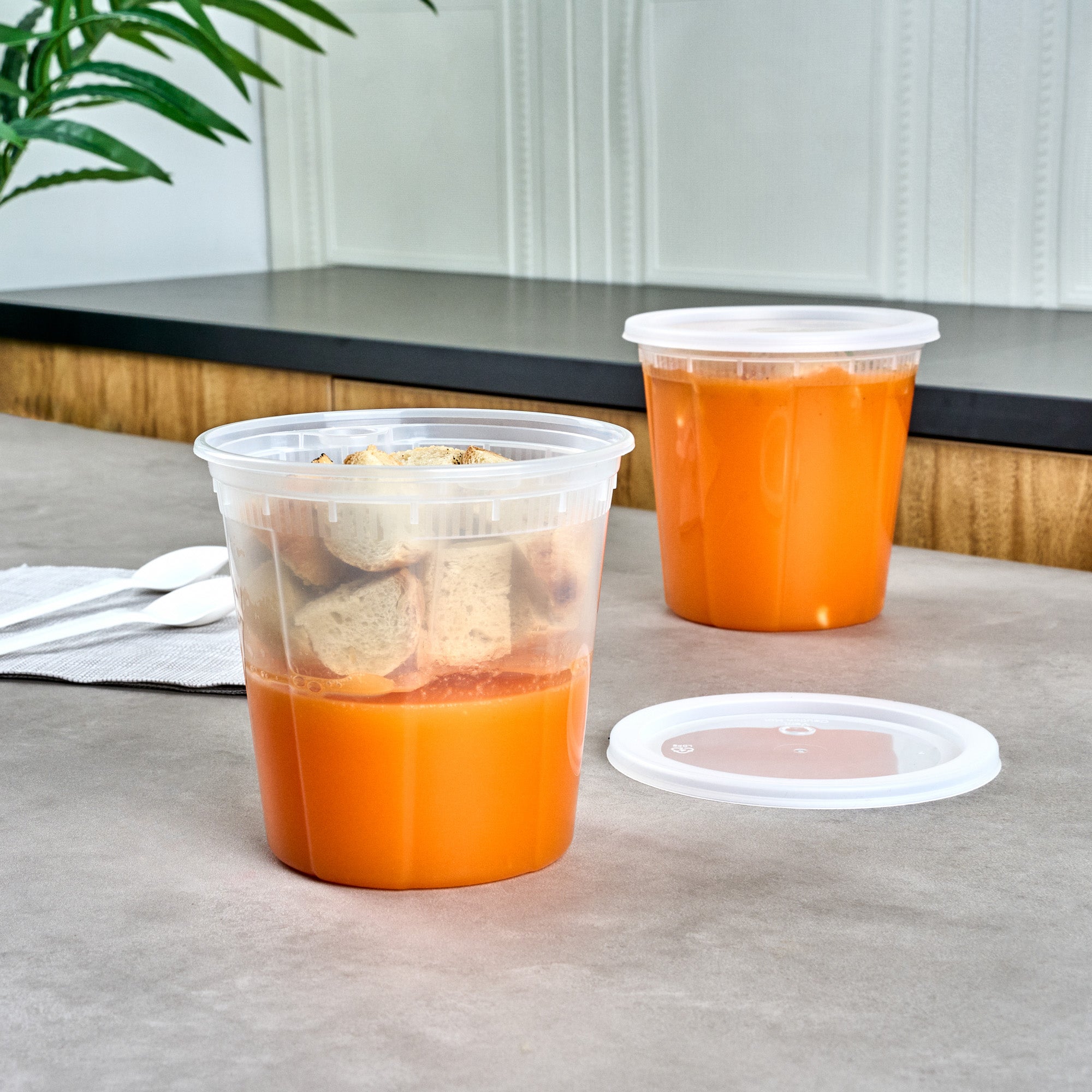 Asporto 16 oz Round Clear Plastic Insert - Fits 32, 40 and 48 oz Soup Container, Microwavable - 50 count box