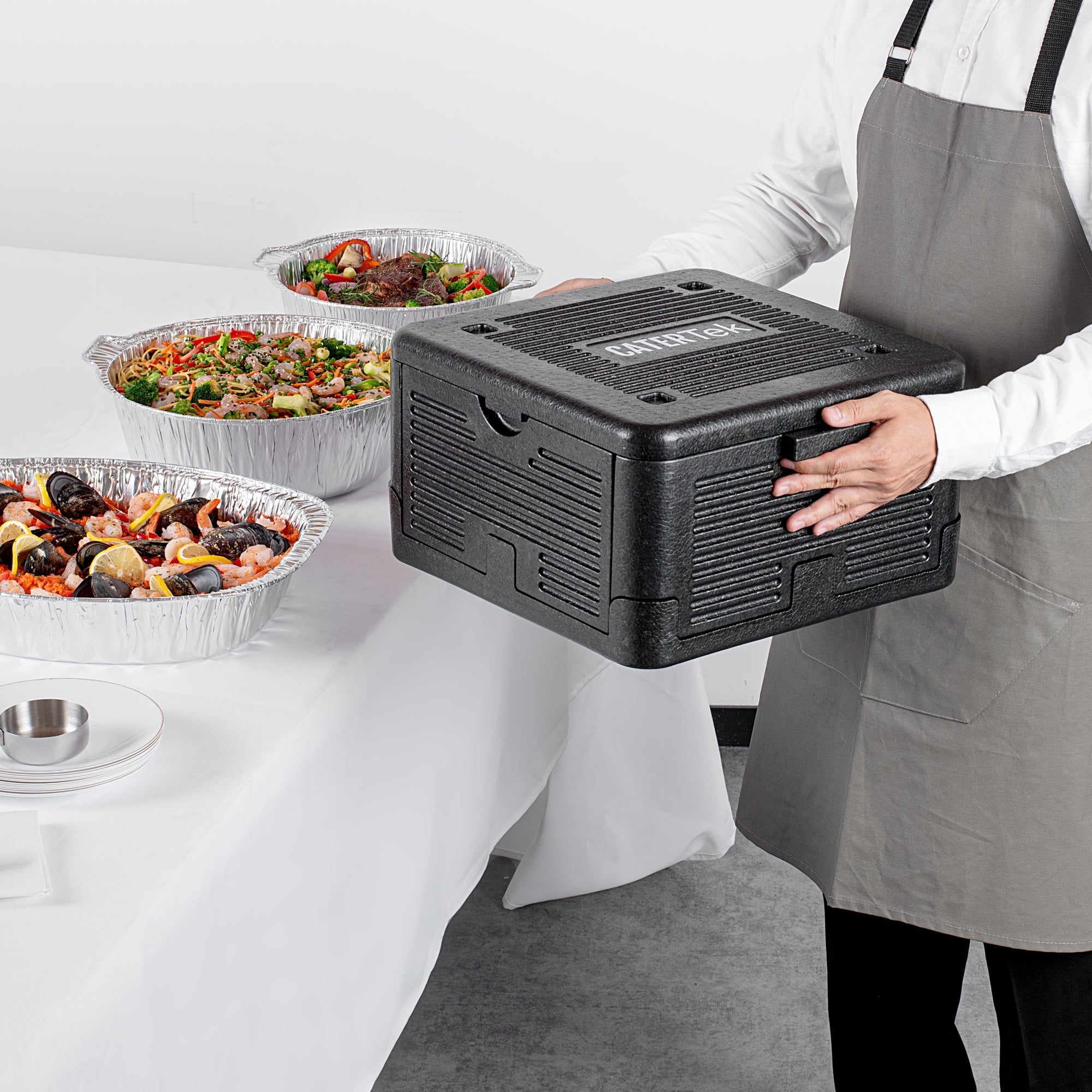 Cater Tek Black EPP Food Pan Carrier - Insulated, Top Loading, Collapsible - 15" x 15" x 8 3/4" - 1 count box