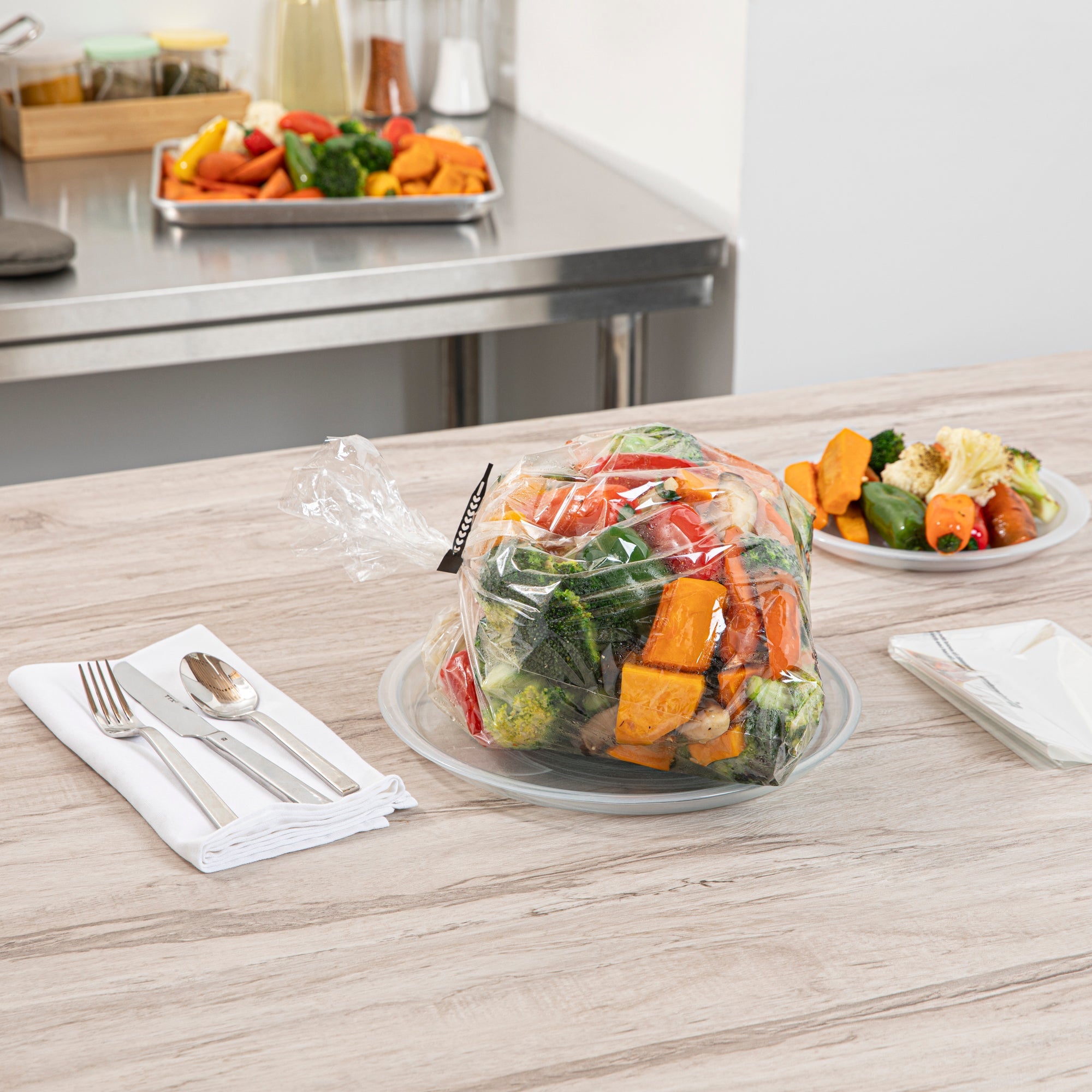 Fresh Hero Clear Plastic Oven Bag - with Ties, BPA-Free - 14" x 17" - 200 count box