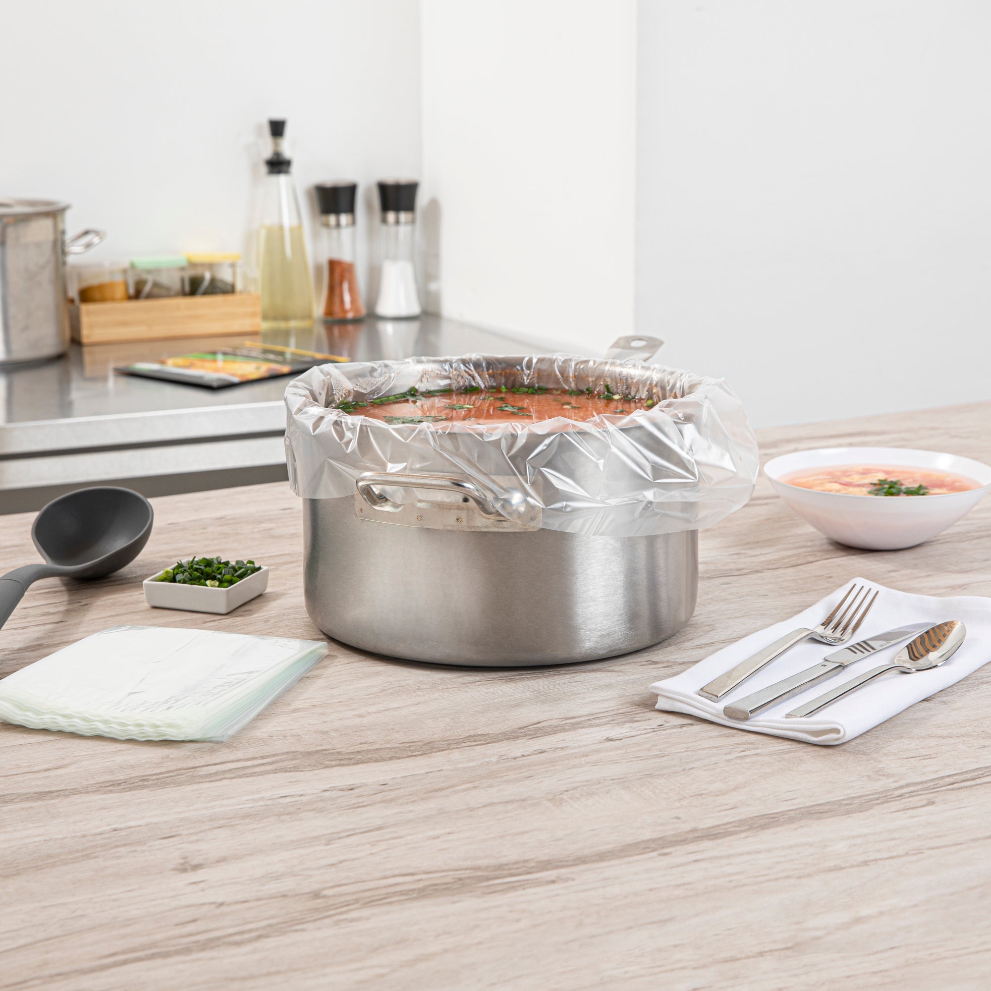 Serve Secure Clear Plastic Liner - Fits 3 To 8 Qt Slow Cooker, BPA-Free - 13" x 21" - 10 count box