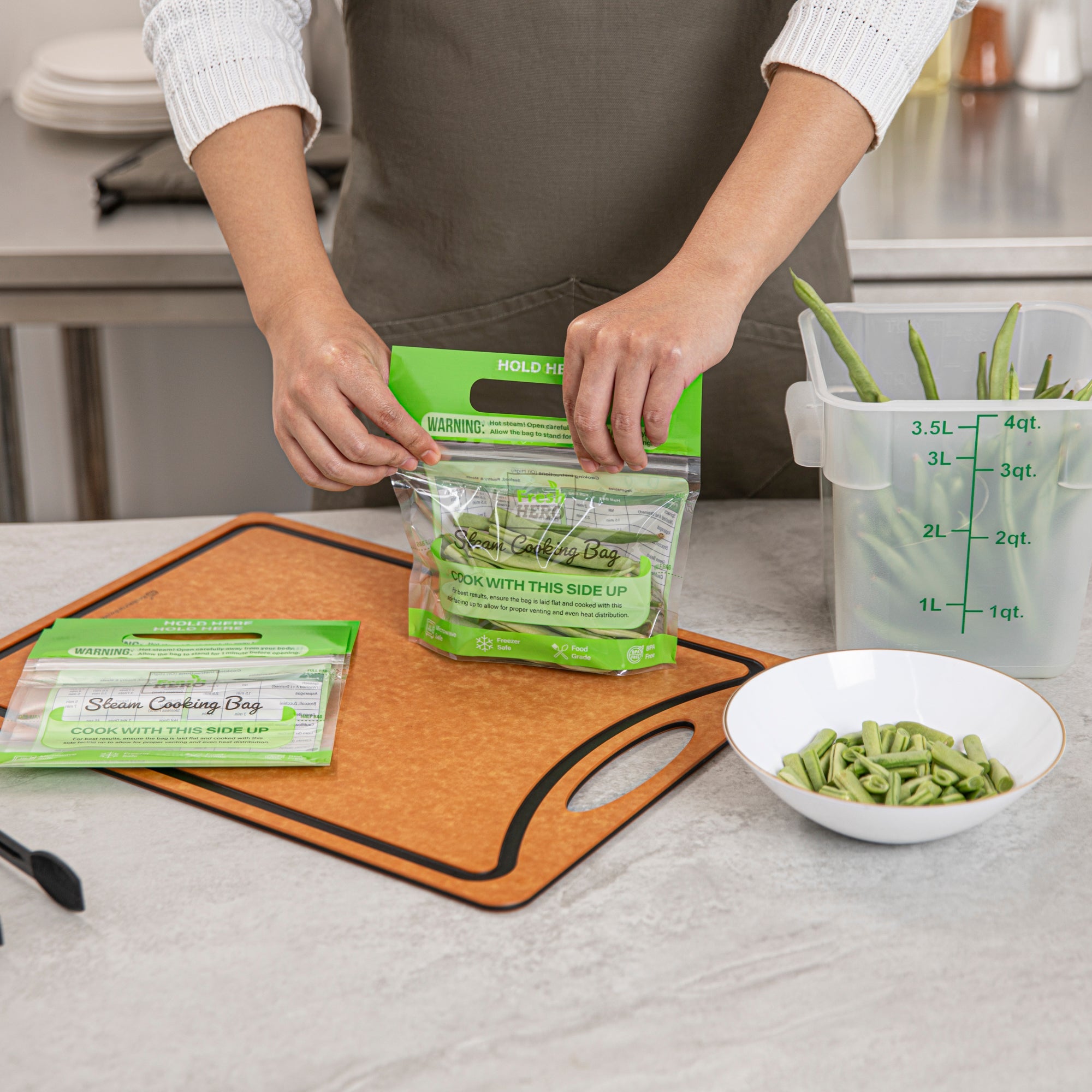 Fresh Hero Green Plastic Steam Bag - Microwave-Safe, BPA-Free - 7 1/2" x 7 1/2" - 500 count box