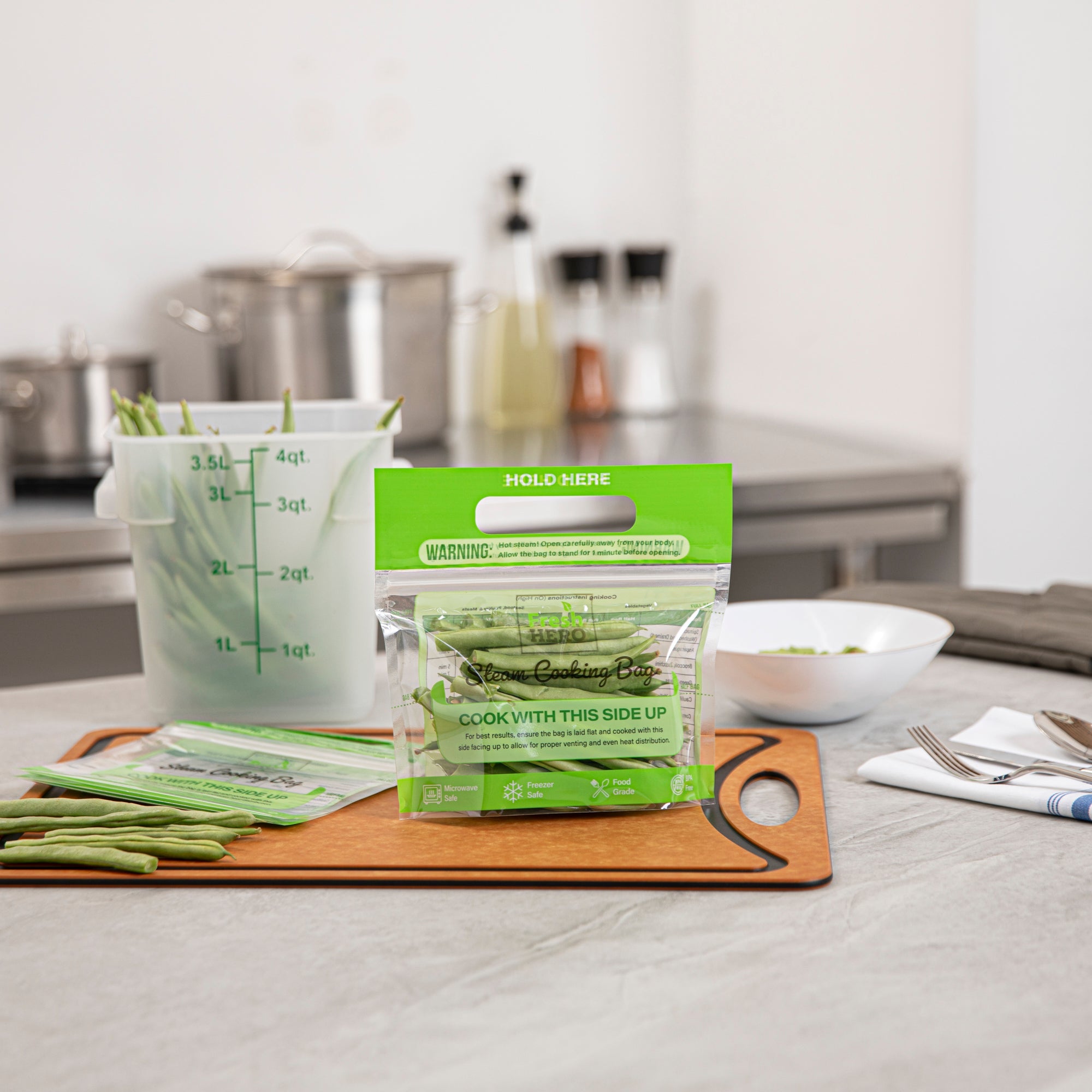 Fresh Hero Green Plastic Steam Bag - Microwave-Safe, BPA-Free - 7 1/2" x 7 1/2" - 500 count box