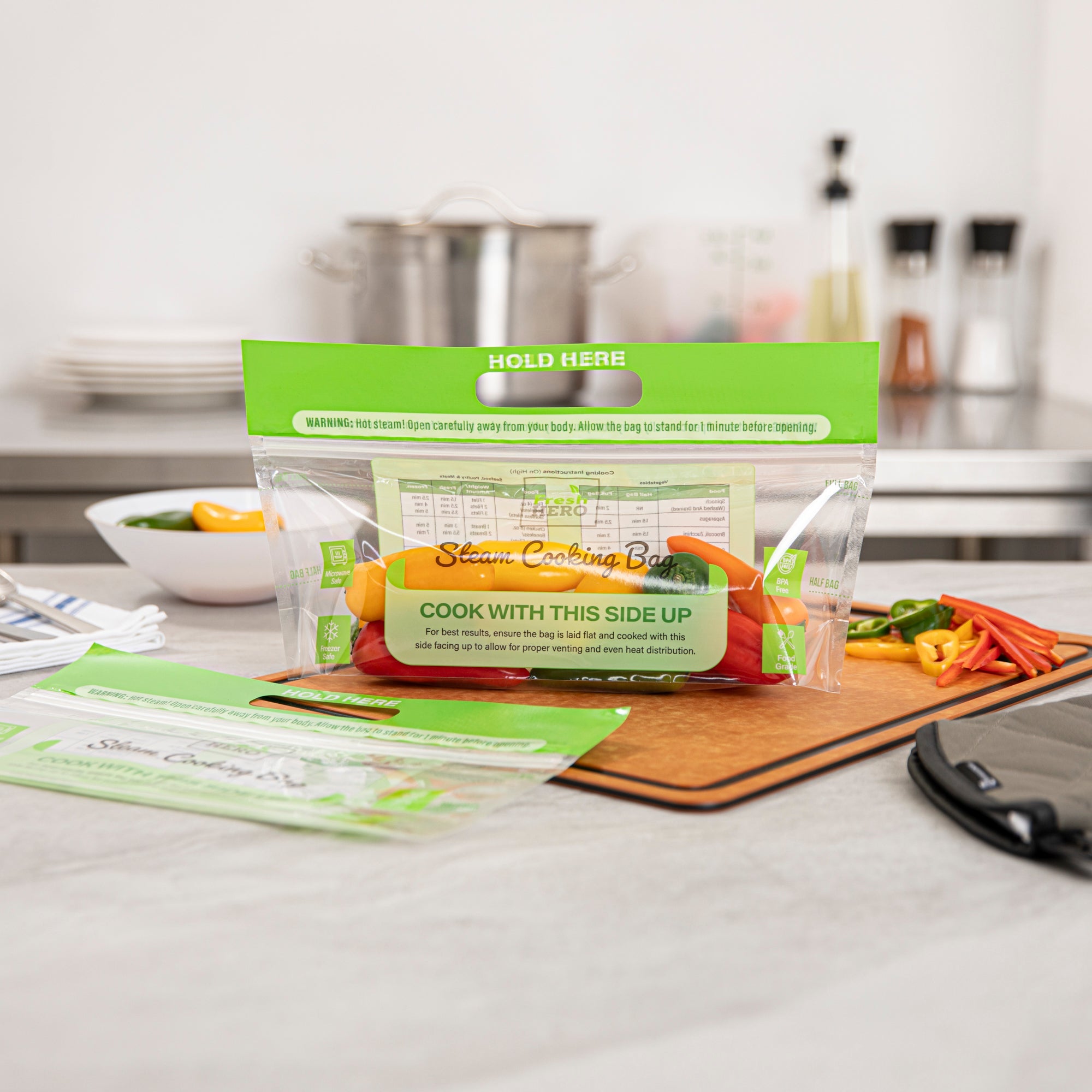 Fresh Hero Green Plastic Steam Bag - Microwave-Safe, BPA-Free - 12 3/4" x 7 1/2" - 25 count box