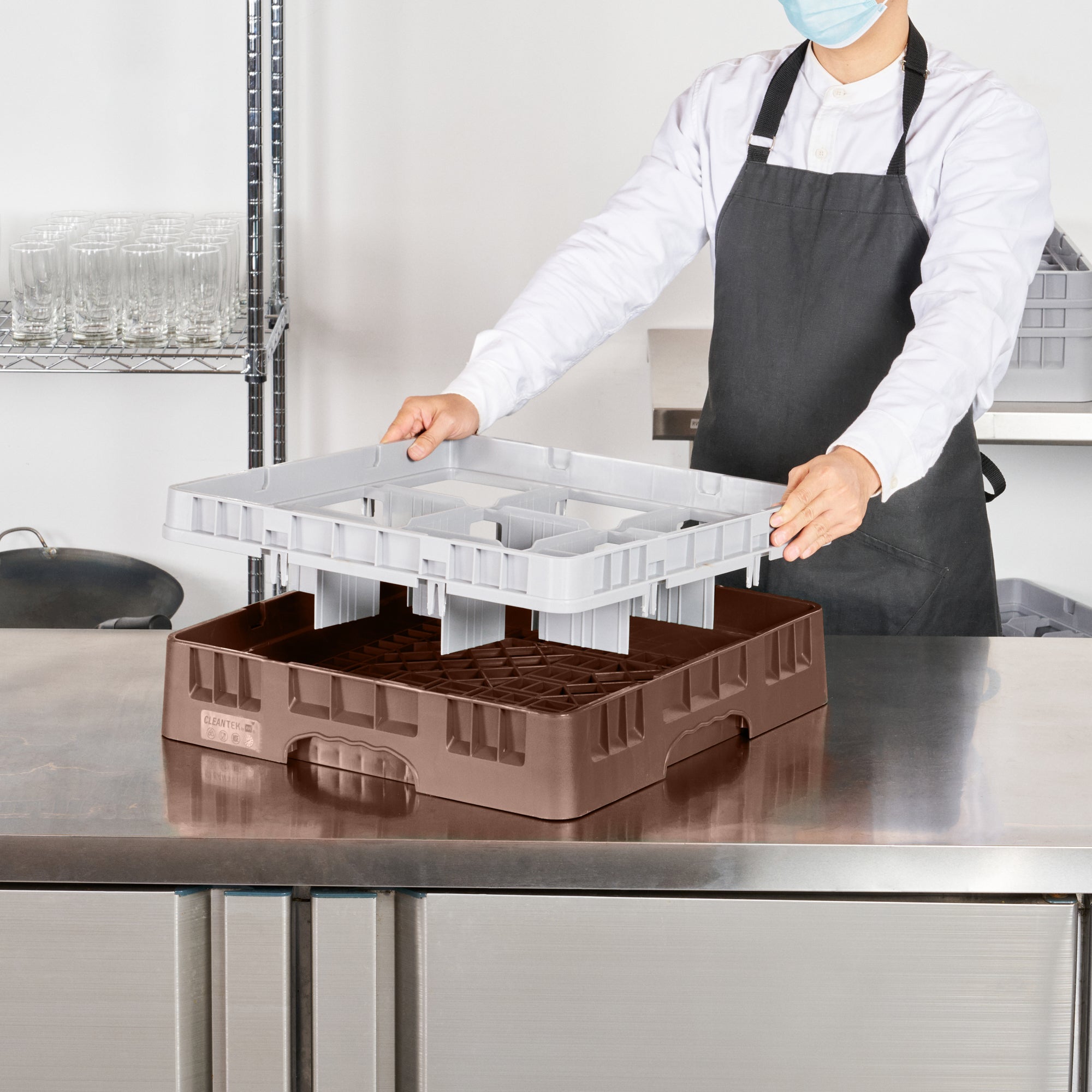 Clean Tek Professional Brown Glass Rack - 9 Compartments, 1 Full Drop Extender - 19 3/4" x 19 3/4" x 5 3/4" - 1 count box