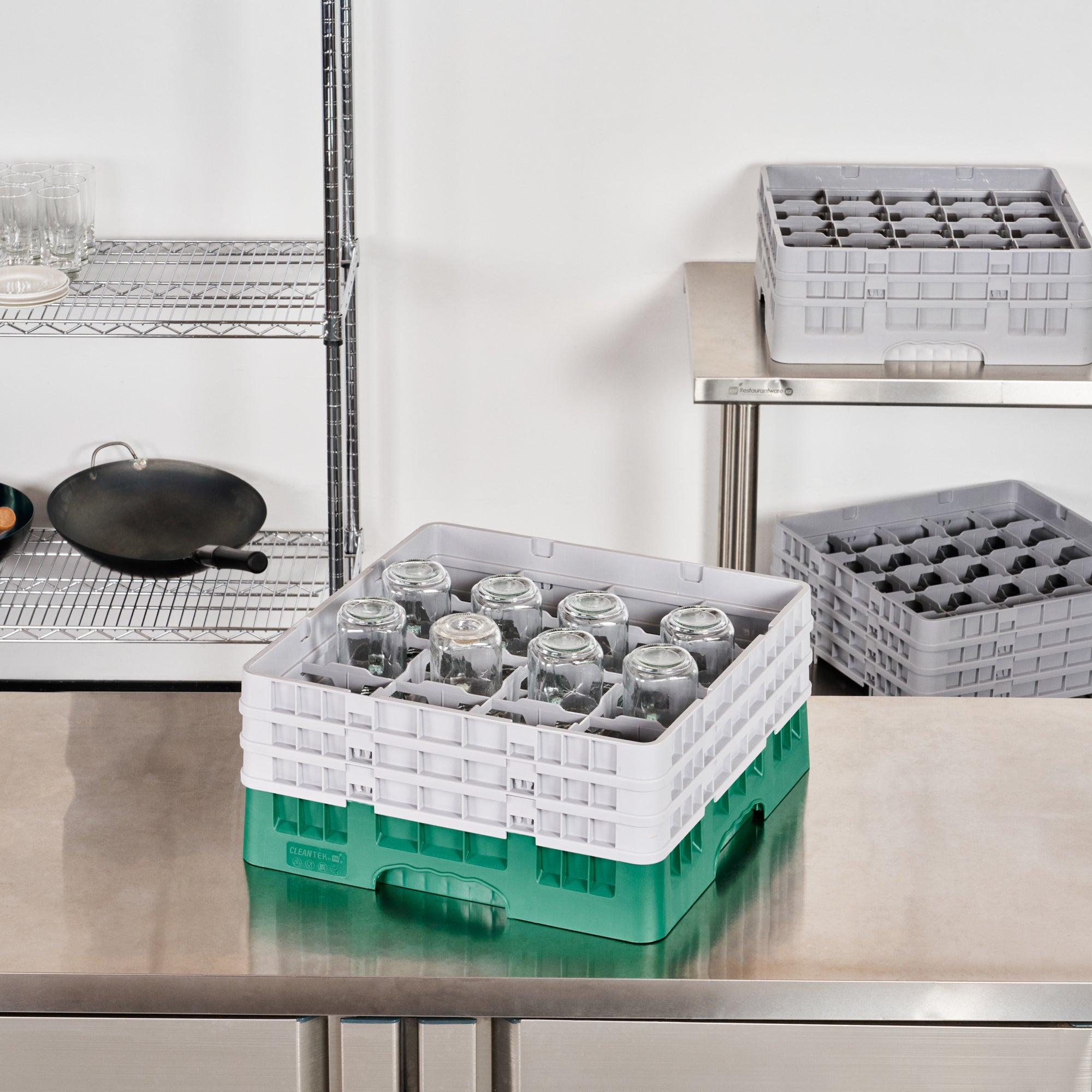 Clean Tek Professional Green Glass Rack - 9 Compartments, 1 Full Drop Extender - 19 3/4" x 19 3/4" x 5 3/4" - 1 count box