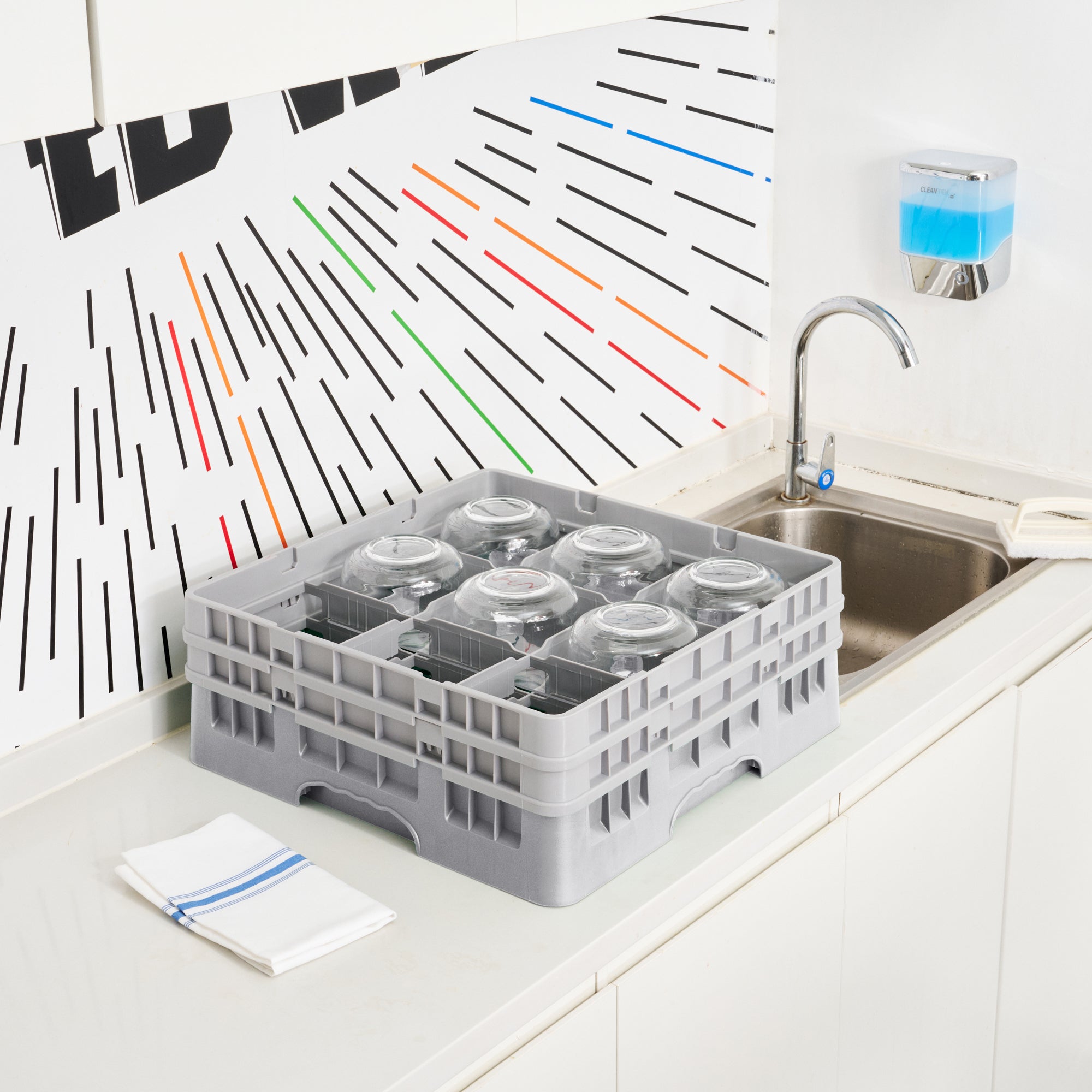 Clean Tek Professional Gray Glass Rack - 9 Compartments, 1 Full Drop and 1 Half Drop Extender - 19 3/4" x 19 3/4" x 7 1/4" - 1 count box