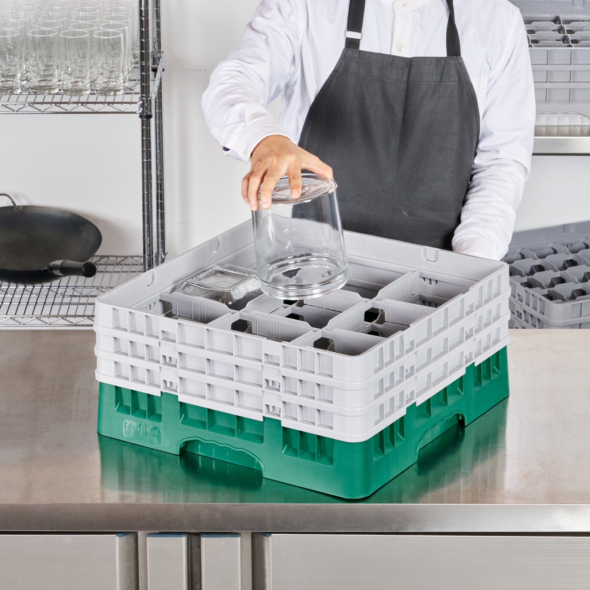 Clean Tek Professional Green Glass Rack - 9 Compartments, 1 Full Drop and 2 Half Drop Extenders - 19 3/4" x 19 3/4" x 8 3/4" - 1 count box