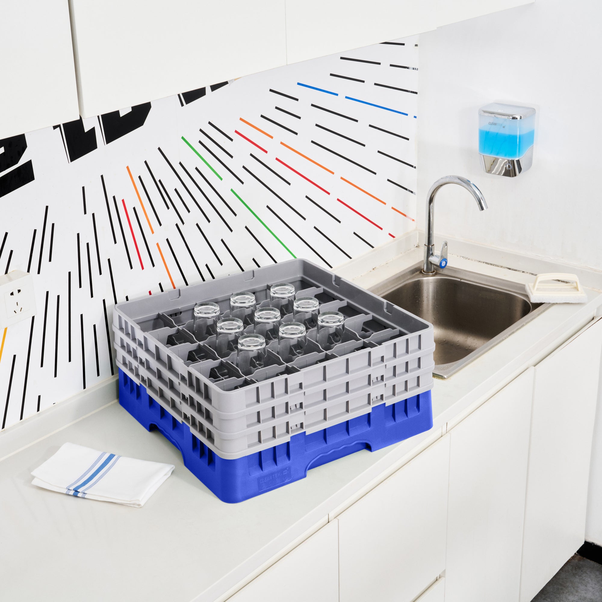 Clean Tek Professional Blue Glass Rack - 25 Compartments, 1 Full Drop and 2 Half Drop Extenders - 19 3/4" x 19 3/4" x 8 3/4" - 1 count box