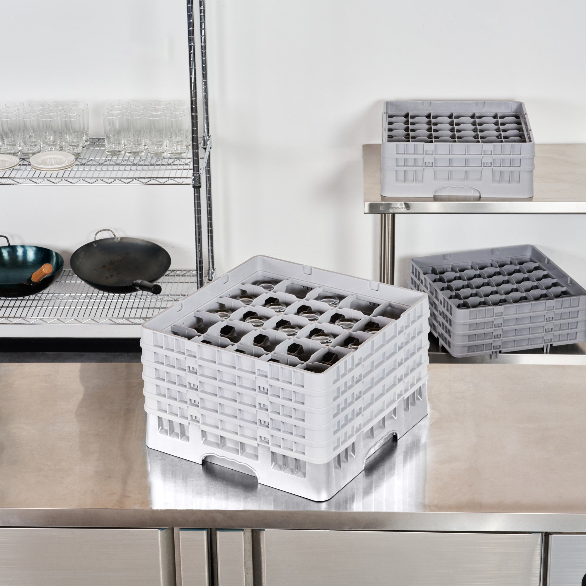 Clean Tek Professional Gray Glass Rack - 25 Compartments, 1 Full Drop and 4 Half Drop Extenders - 19 3/4" x 19 3/4" x 12 1/4" - 1 count box
