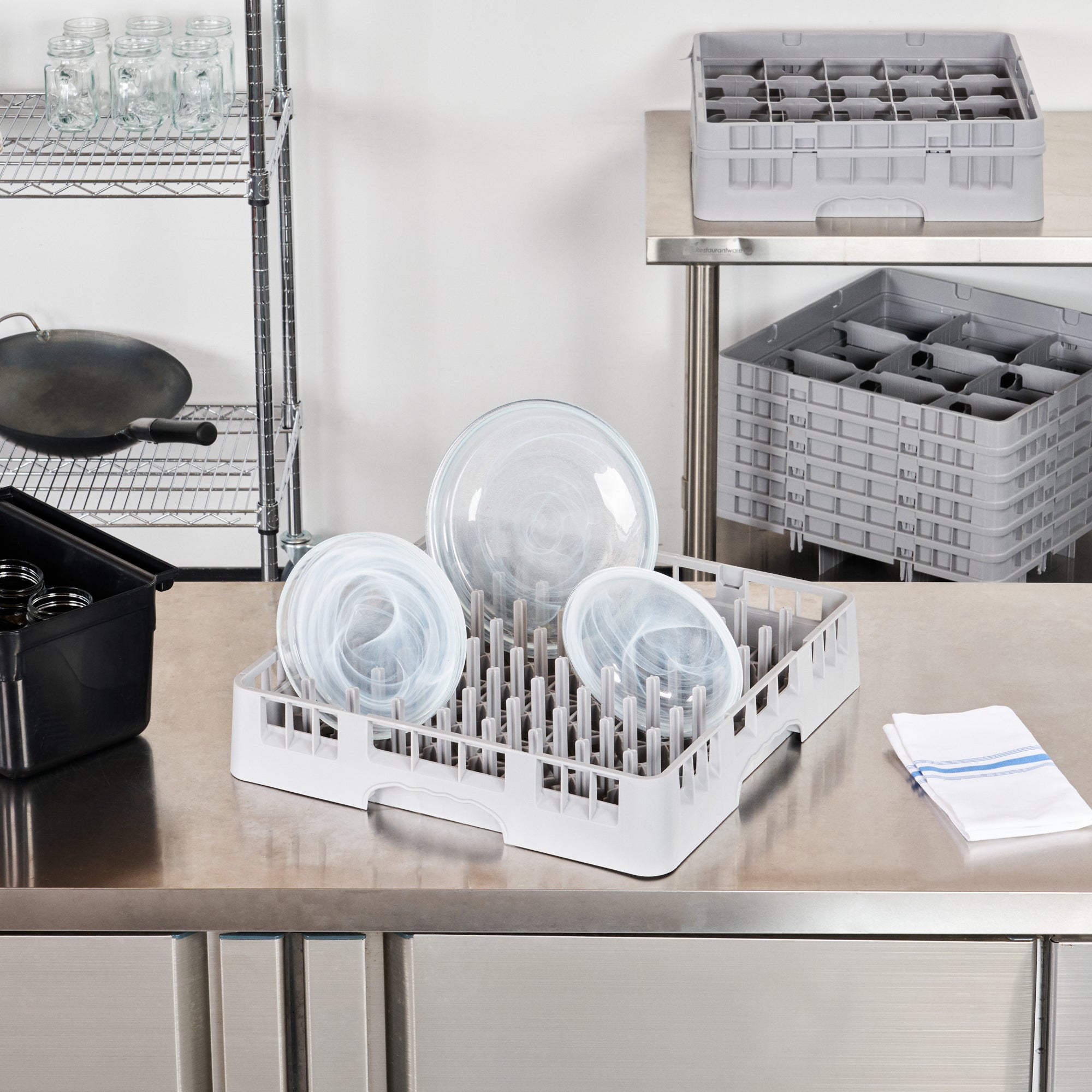 Clean Tek Professional Gray Peg Rack - with Closed Sides - 19 3/4" x 19 3/4" x 4" - 1 count box