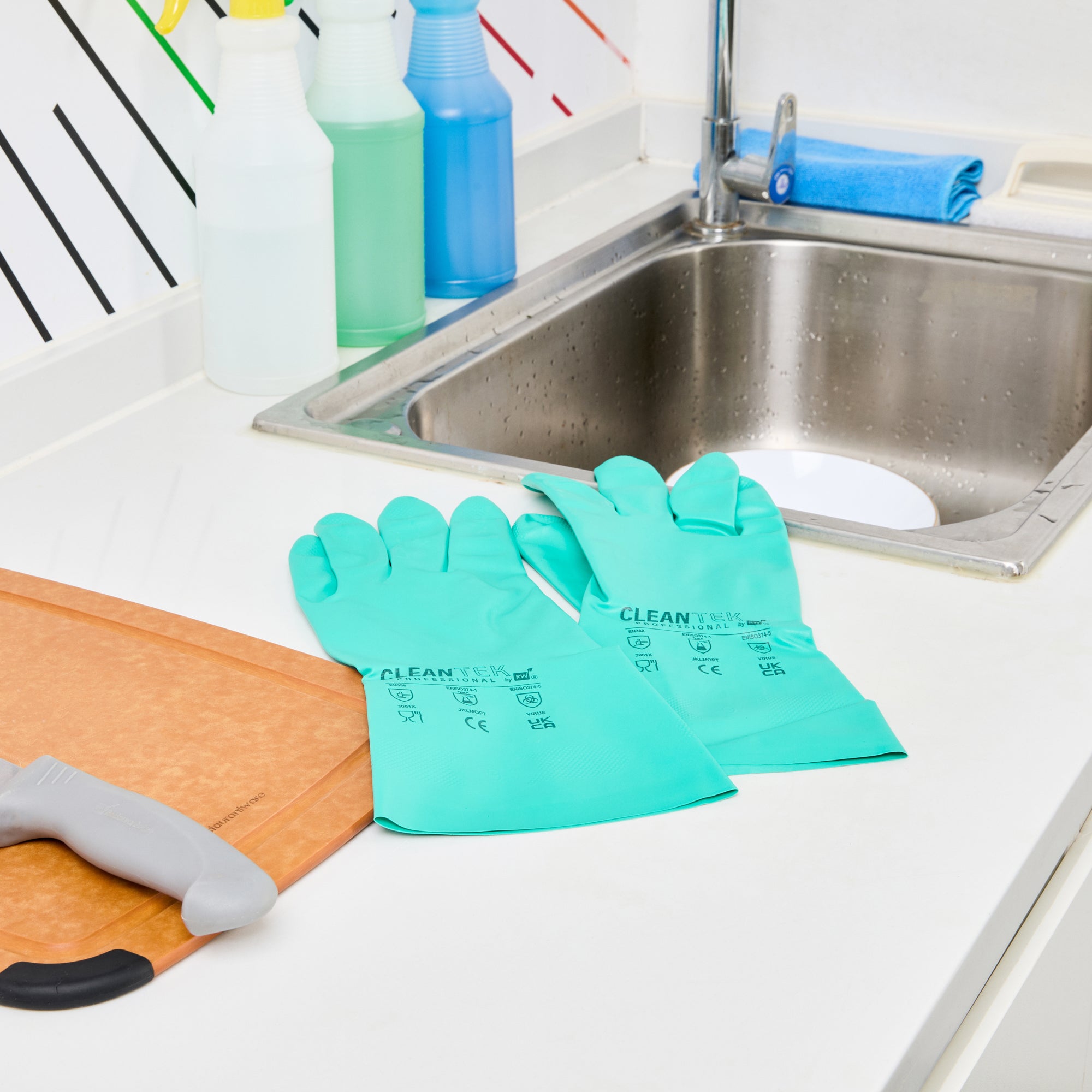 Clean Tek Professional Green Large Nitrile Gloves - 15 mil, Flock Lining, Chemical-Resistant - 13" x 4 1/2" - Pair - 10 count box