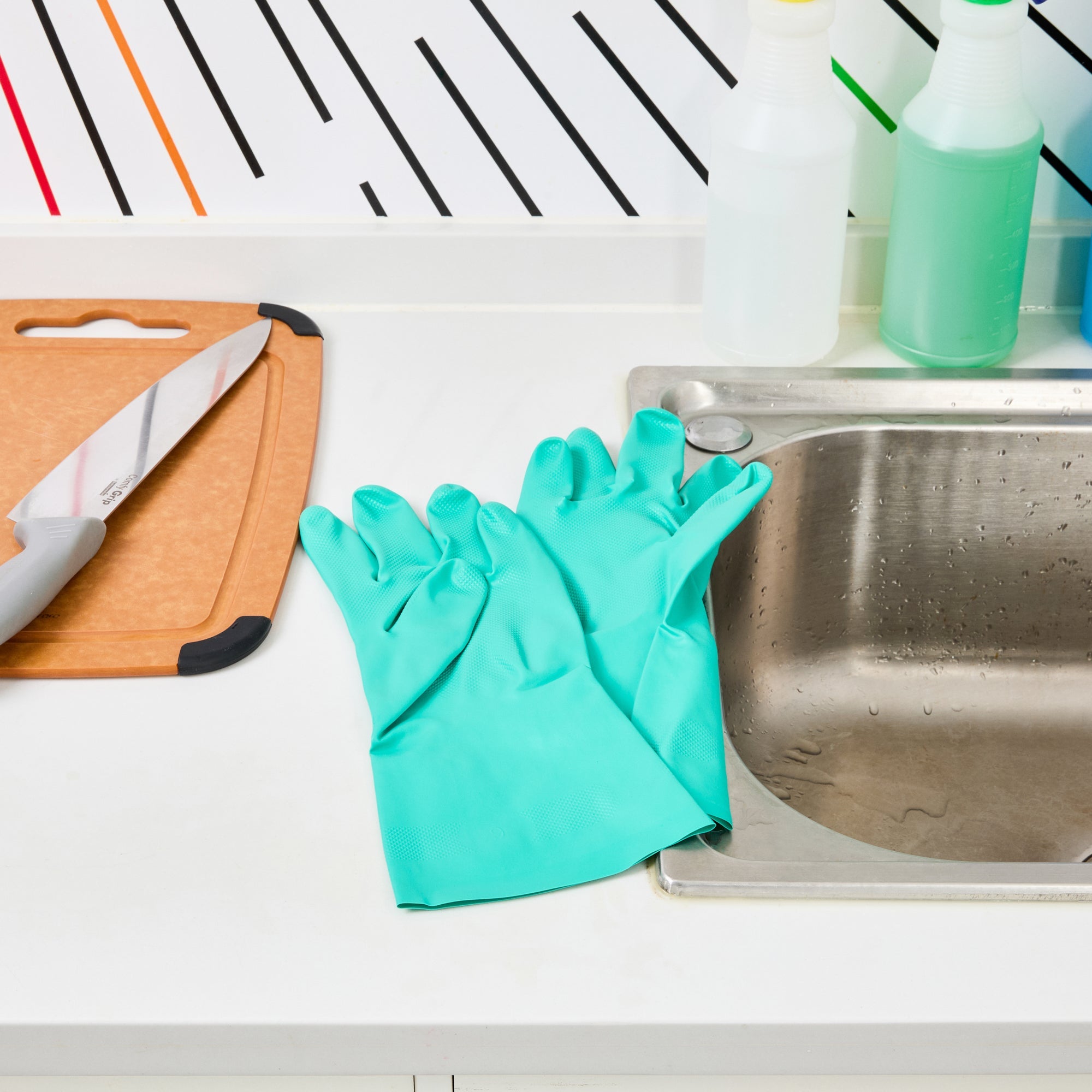 Clean Tek Professional Green Large Nitrile Gloves - 15 mil, Flock Lining, Chemical-Resistant - 13" x 4 1/2" - Pair - 10 count box