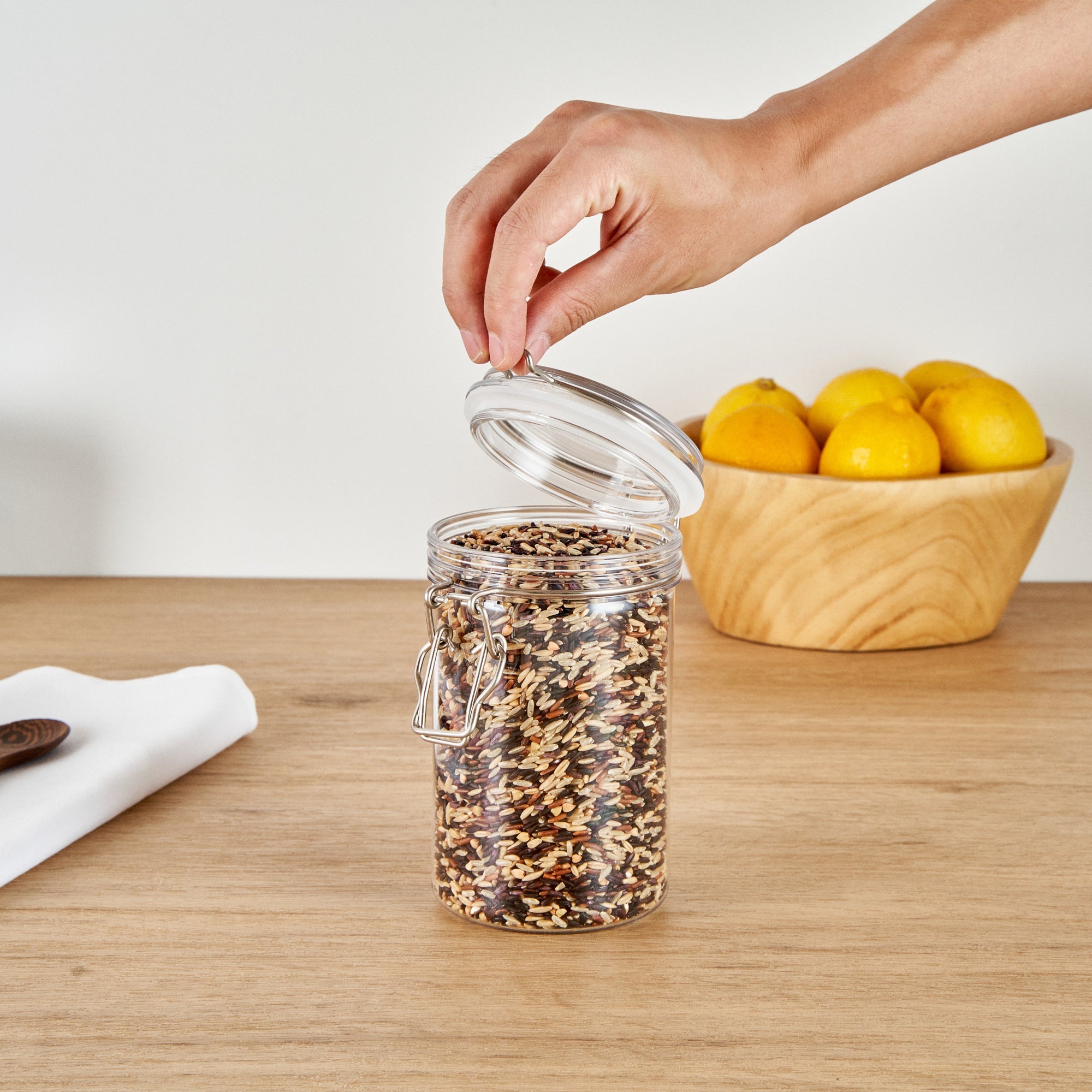 Met Lux 24 oz Round Clear Plastic Storage Jar - with Hinged Lid - 3 1/2" x 3 1/2" x 6" - 2 count box
