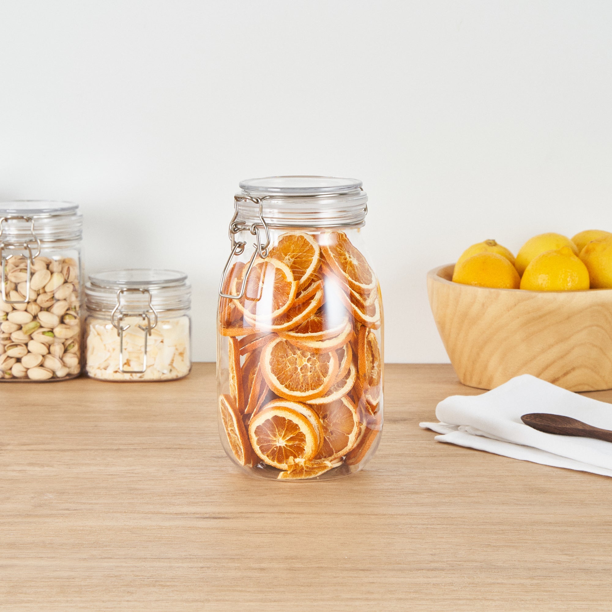 Met Lux 56 oz Round Clear Plastic Storage Jar - with Hinged Lid - 4 3/4" x 4 3/4" x 8 1/4" - 20 count box