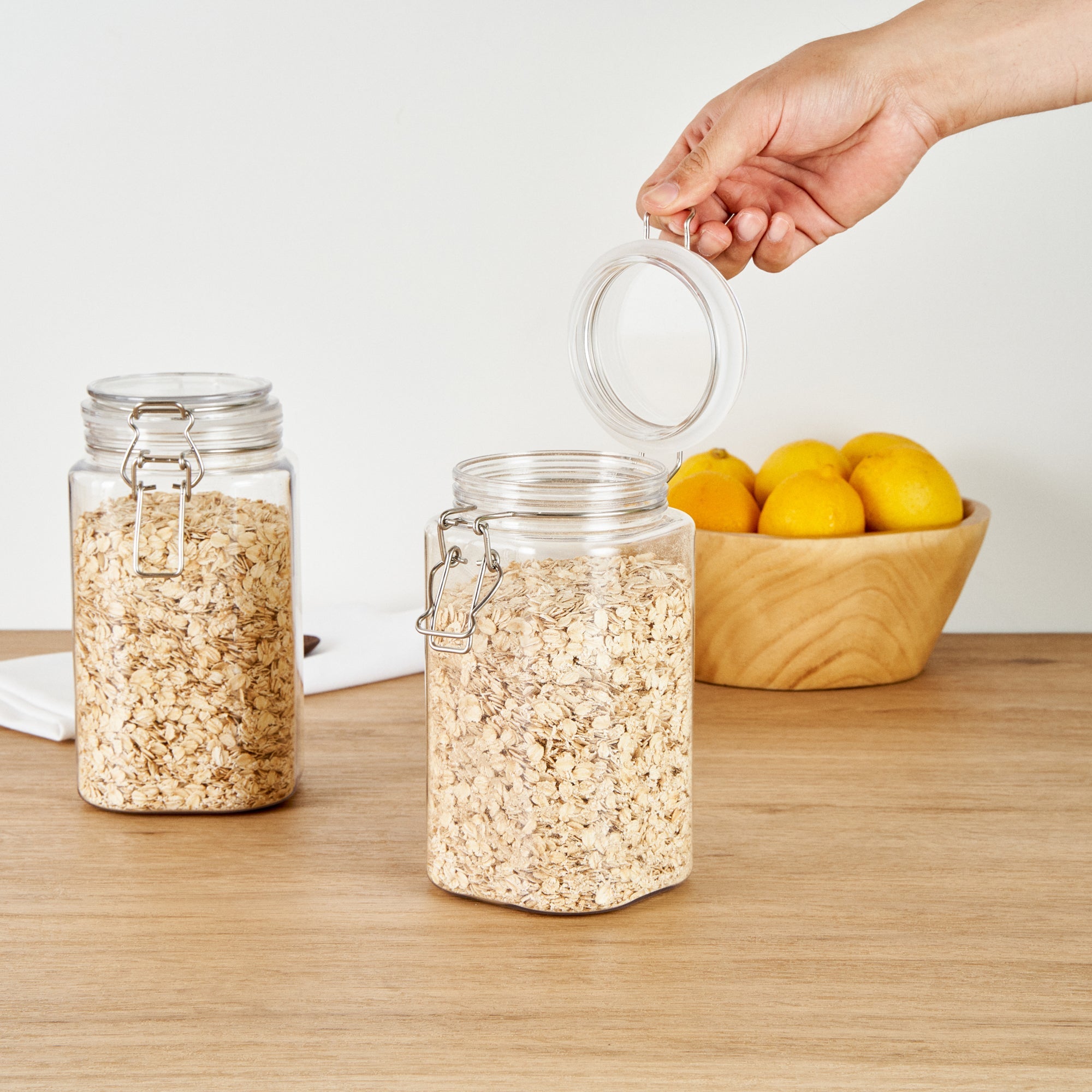 Met Lux 53 oz Square Clear Plastic Storage Jar - with Hinged Lid - 4 1/4" x 4 1/4" x 7 3/4" - 20 count box
