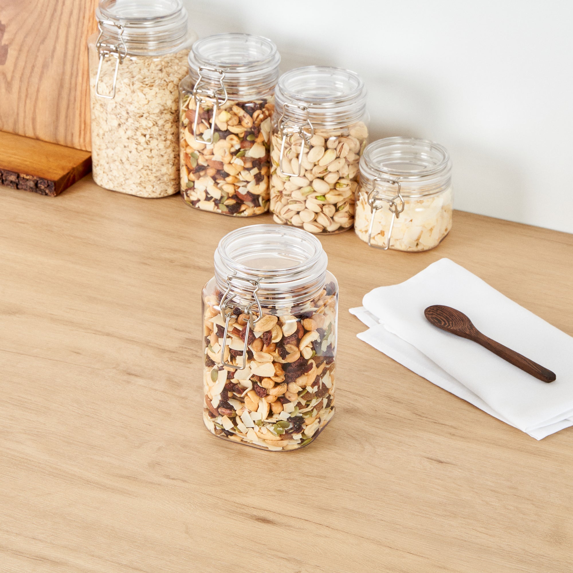 Met Lux 43 oz Square Clear Plastic Storage Jar - with Hinged Lid - 4 1/4" x 4 1/4" x 6 3/4" - 2 count box