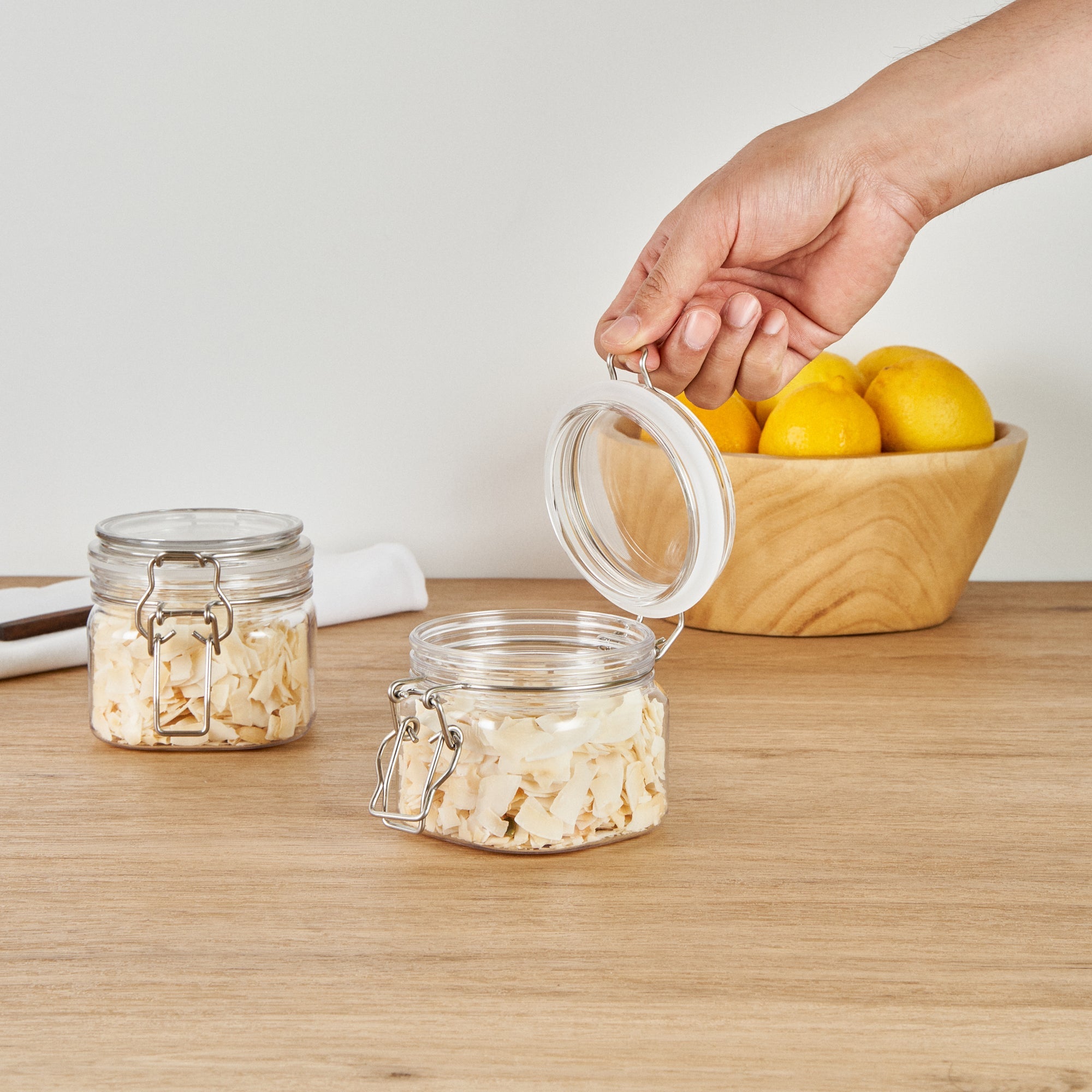 Met Lux 14 oz Square Clear Plastic Storage Jar - with Hinged Lid - 3 3/4" x 3 3/4" x 3 3/4" - 20 count box
