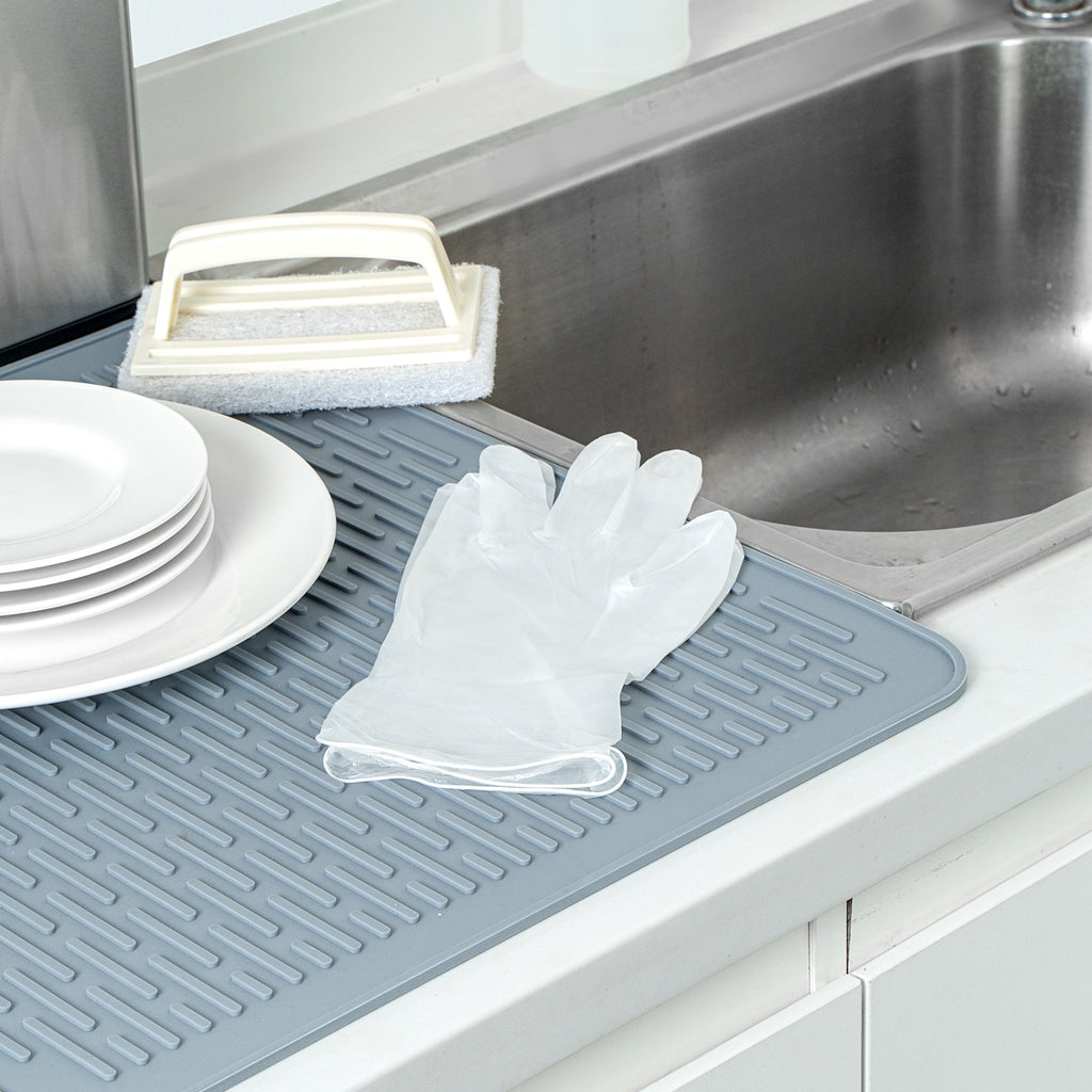 Serve Secure Clear Small Vinyl Gloves - Powder-Free, Latex-Free - 9" x 3 1/4" - 1000 count box