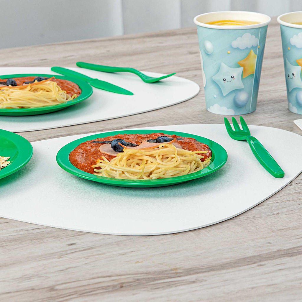 RW Kids Round Green Plastic Plate - 6 3/4" x 6 3/4" - 10 count box
