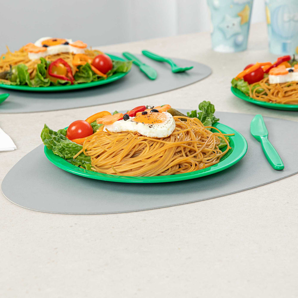 RW Kids Round Green Plastic Plate - 9" x 9" - 10 count box