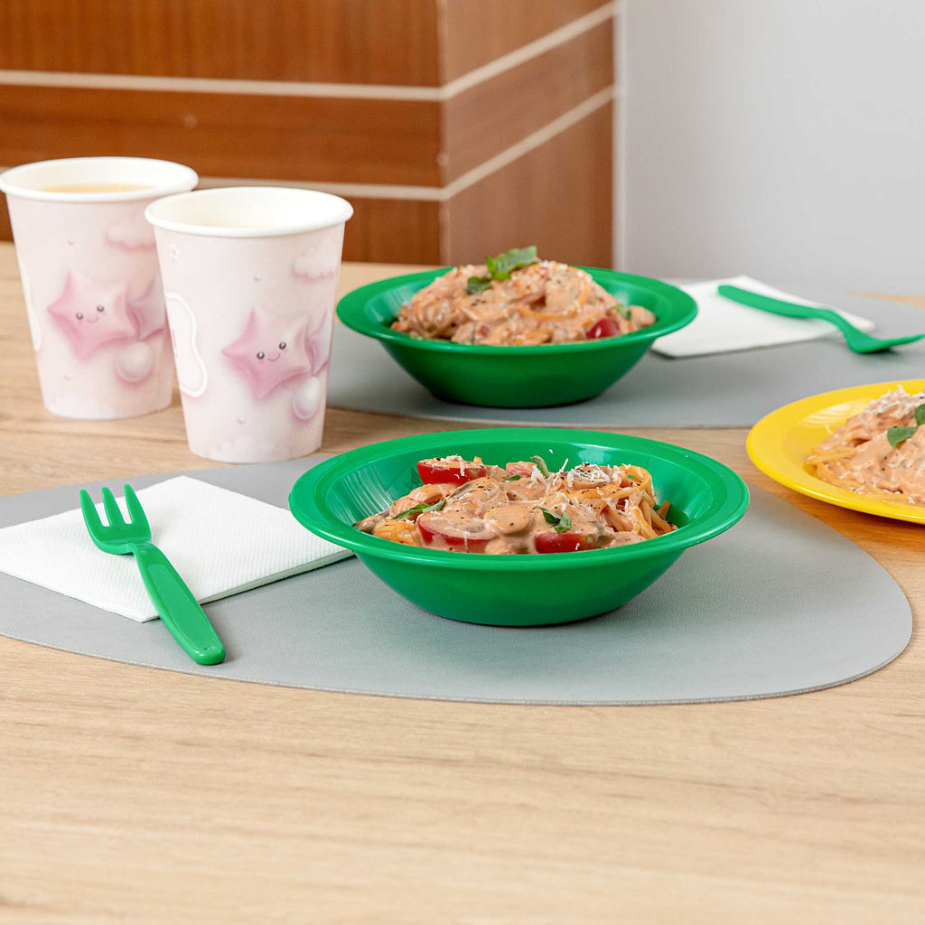 RW Kids 14 oz Round Green Plastic Bowl - 6 3/4" x 6 3/4" x 4 1/4" - 10 count box