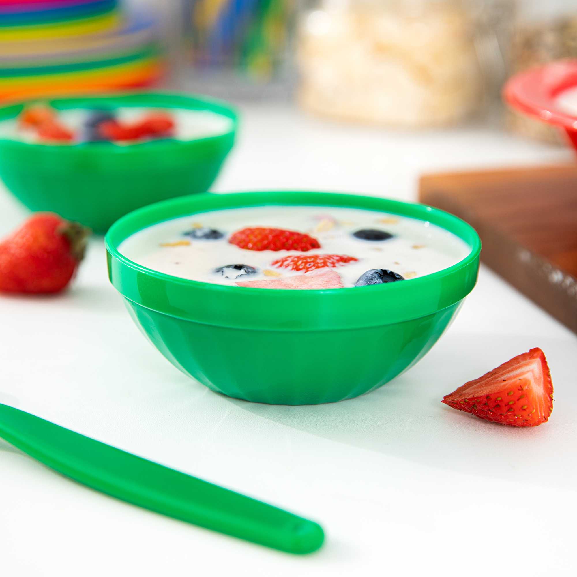 RW Kids 7 oz Round Green Plastic Bowl - 4" x 4" x 7" - 10 count box