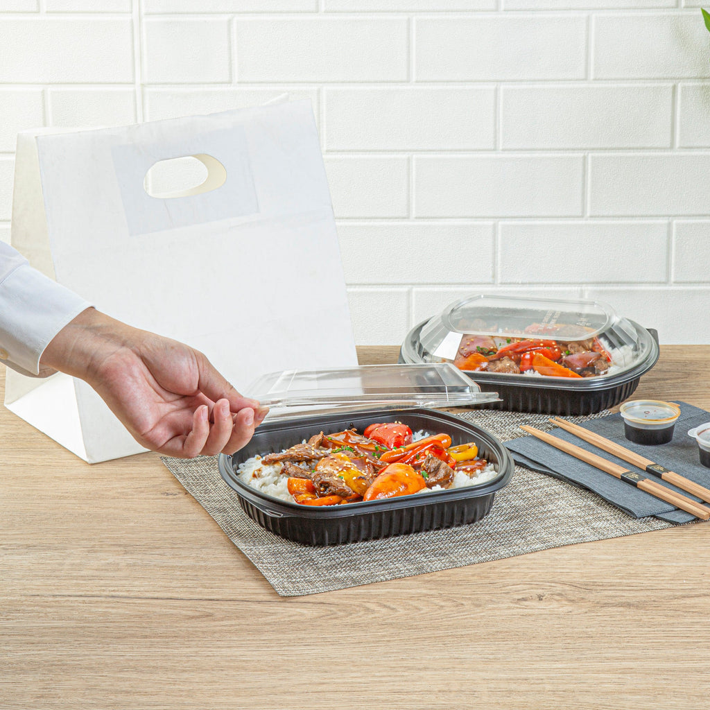 Chef 101 36 oz Rectangle Black Plastic Food Container - with Clear Lid, Microwavable - 9 1/4" x 7 3/4" x 2 3/4" - 50 count box