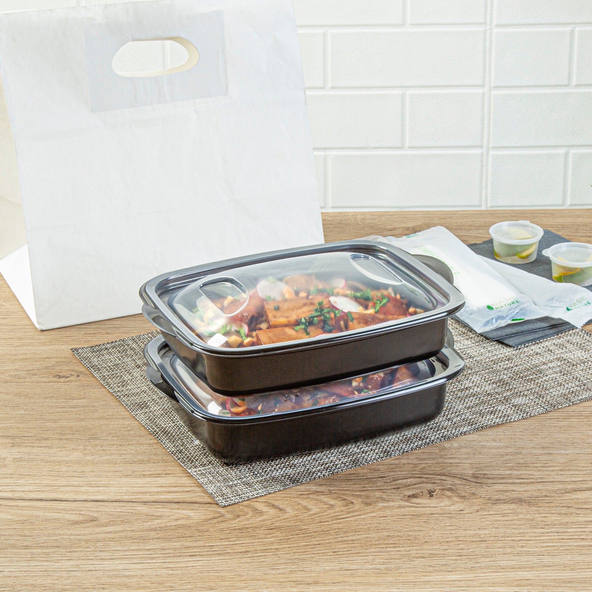 Chef 101 36 oz Rectangle Black Plastic Food Container - with Clear Lid, Microwavable - 8 3/4" x 7" x 2 1/4" - 50 count box