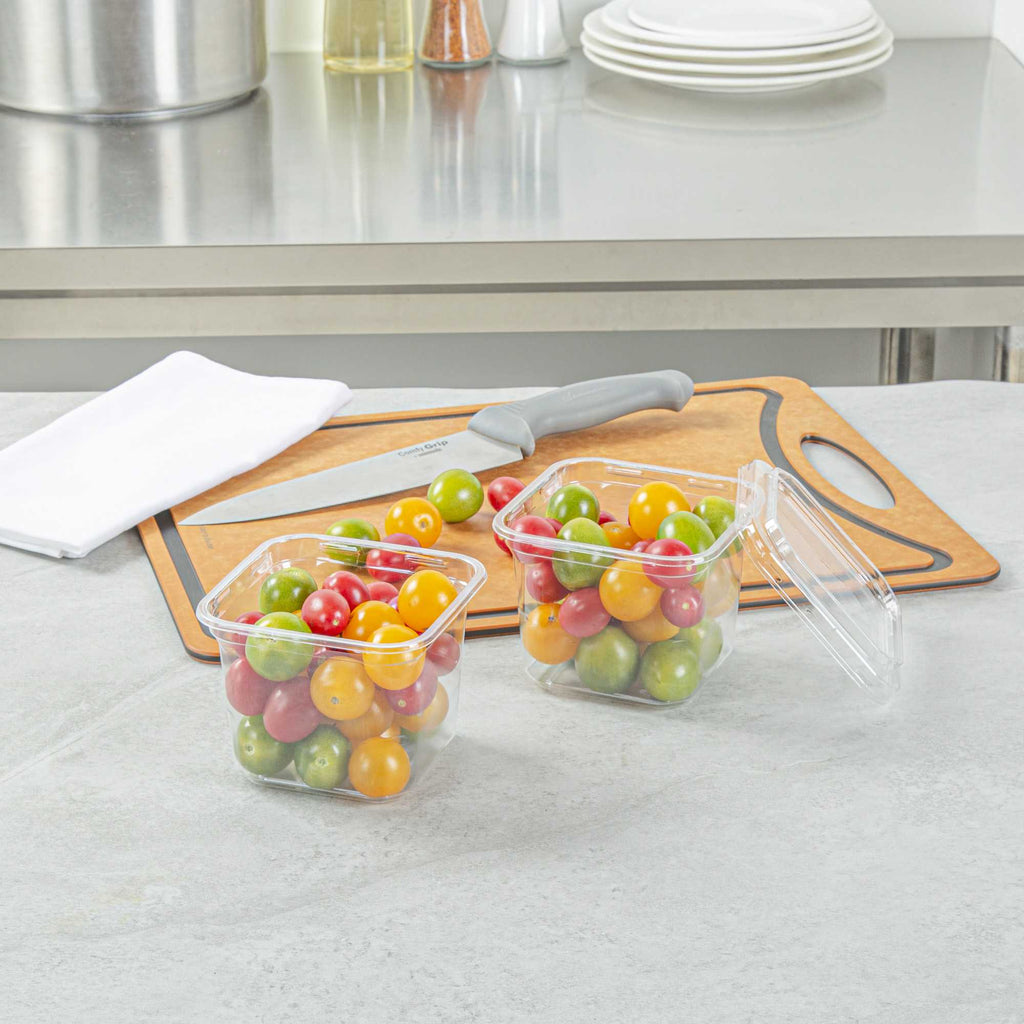Thermo Tek 20 oz Square Clear Plastic Deli / Snack Container - 4 1/2" x 4 1/2" x 3 1/2" - 50 count box