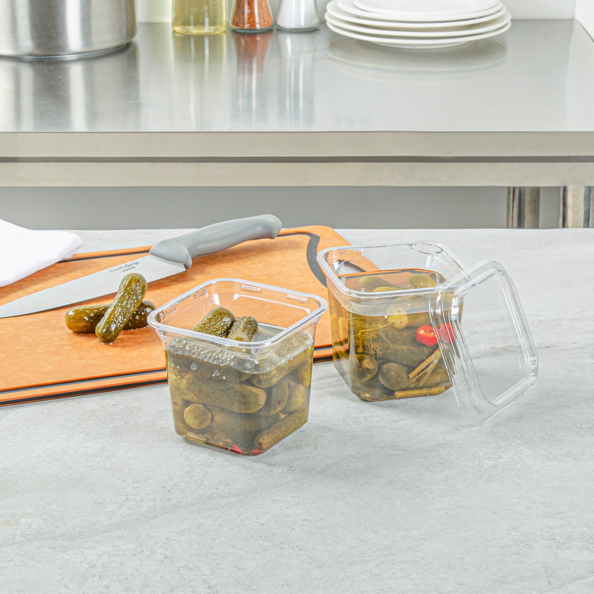 Thermo Tek 24 oz Square Clear Plastic Deli / Snack Container - 4 1/2" x 4 1/2" x 4 1/4" - 100 count box