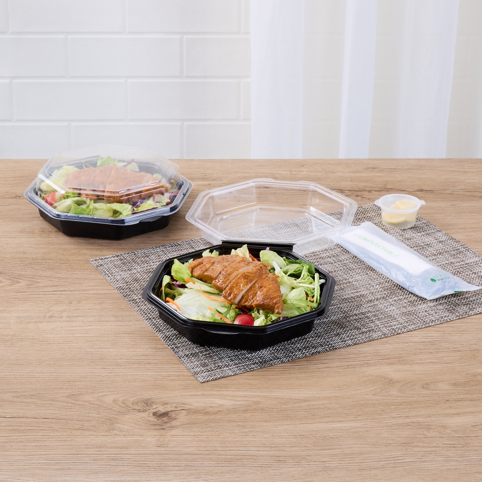 Chef 101 Octagon Black Plastic Food Container - with Clear Lid - 7 1/2" x 7 1/2" x 2 1/4" - 100 count box