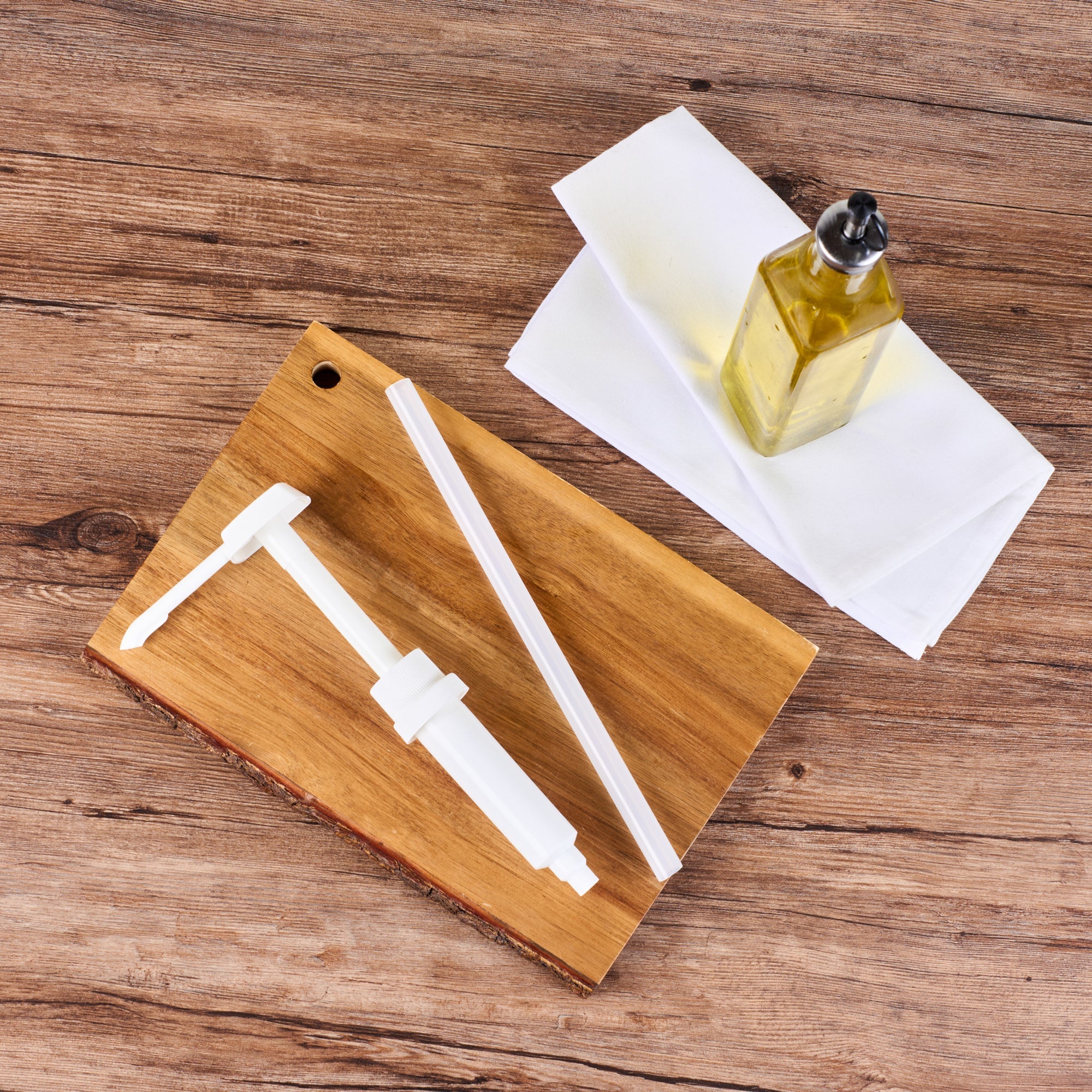 Met Lux 1 oz White Plastic Condiment Pump - with 11" Trimmable Dip Tube - 1 count box