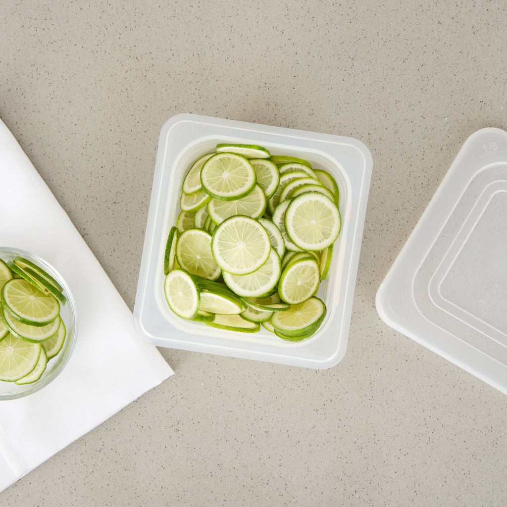 Met Lux Square White Polypropylene 1/6 Size Food Pan - 2.5" Deep, with Label - 6 3/4" x 6 1/4" x 2 1/2" - 10 count box
