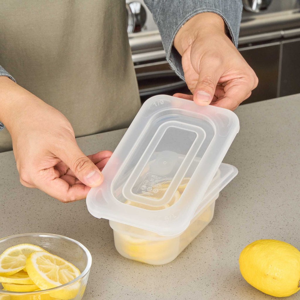Met Lux Rectangle Clear Polypropylene Lid - Fits 1/9 Size Food Pan - 7" x 4 1/2" - 1 count box