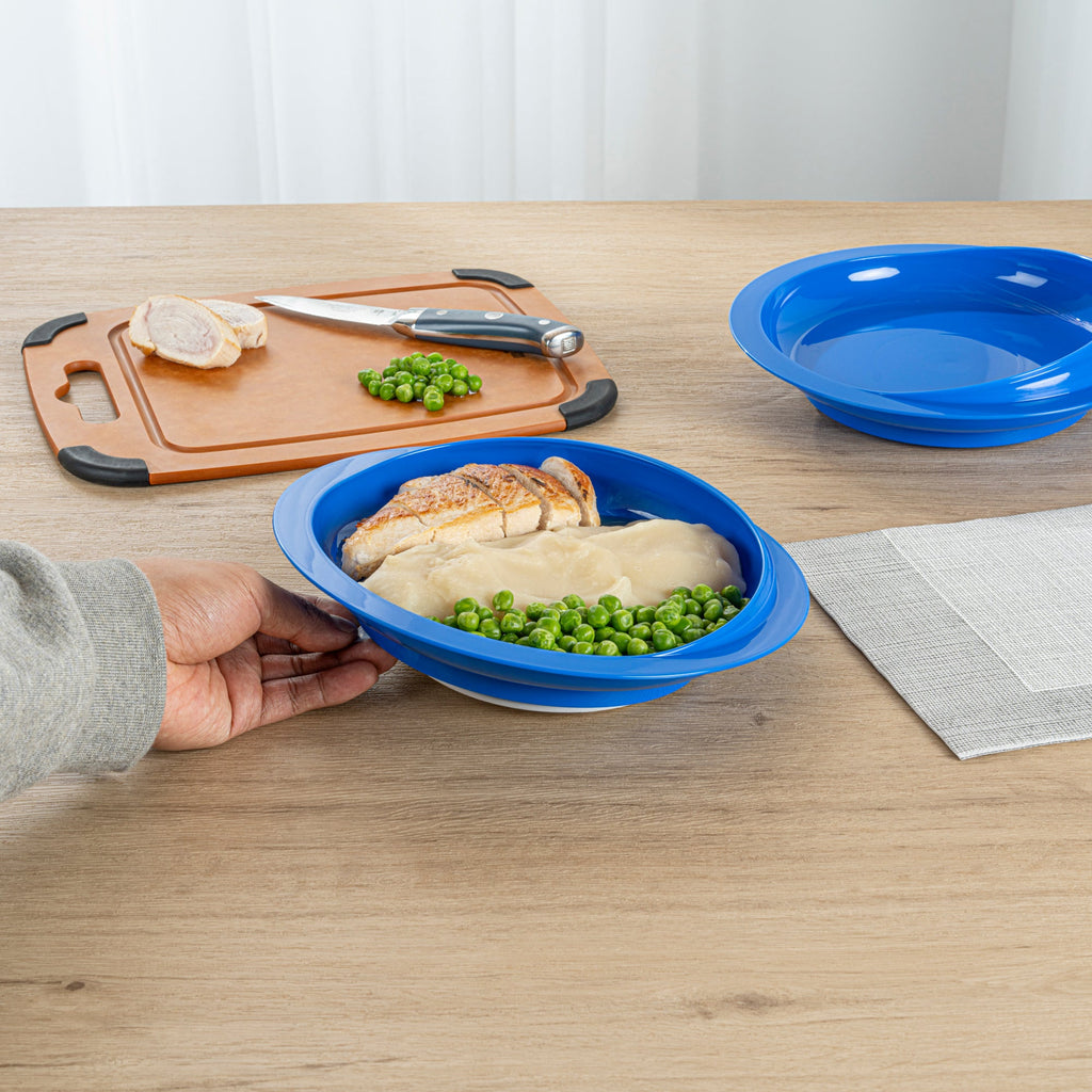 Adapt Tek Round Blue Plastic Scoop Plate - Spillproof, with Suction Base - 9" x 9" x 2 1/4" - 1 count box