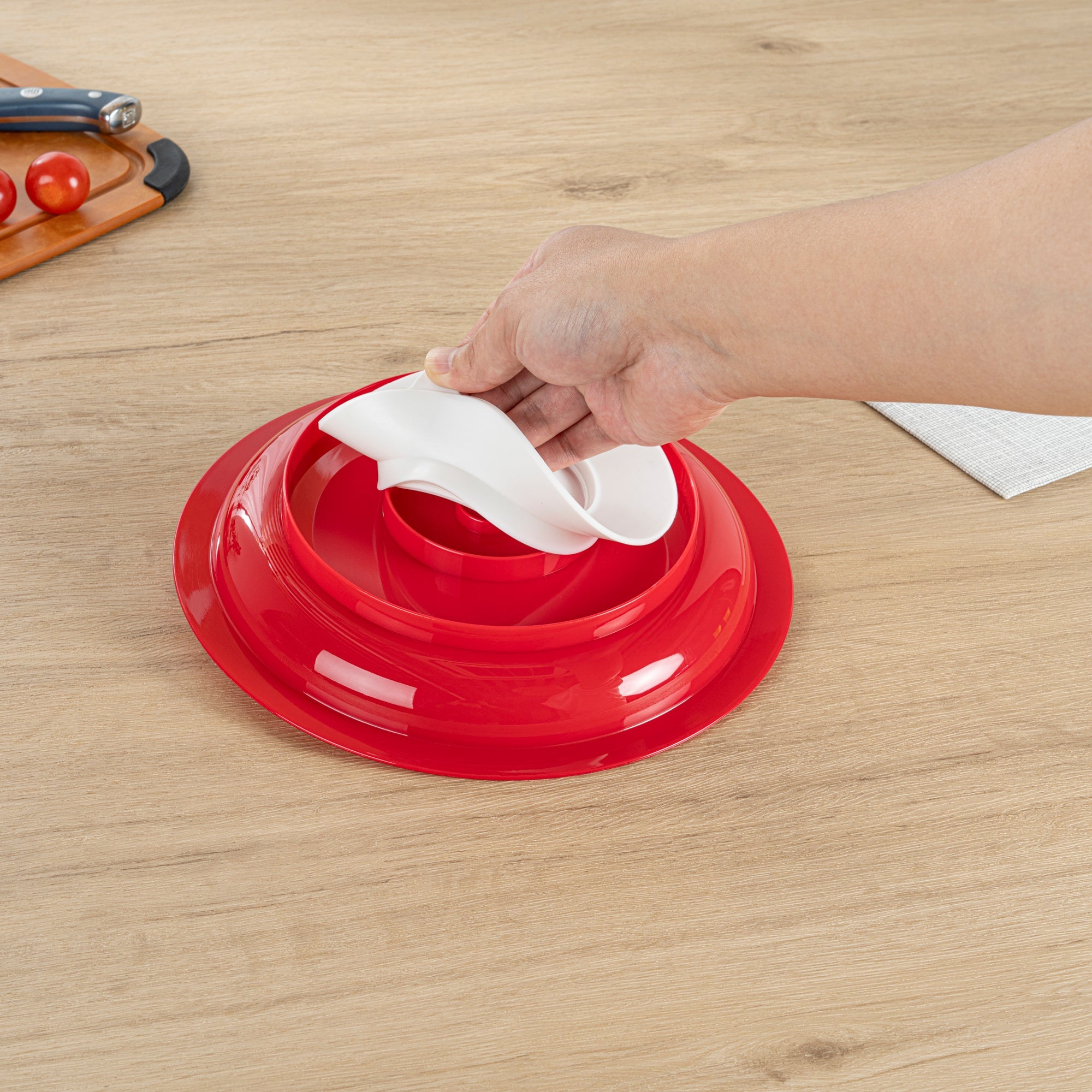 Adapt Tek Round Red Plastic Scoop Plate - Spillproof, with Suction Base - 9" x 9" x 2 1/4" - 1 count box