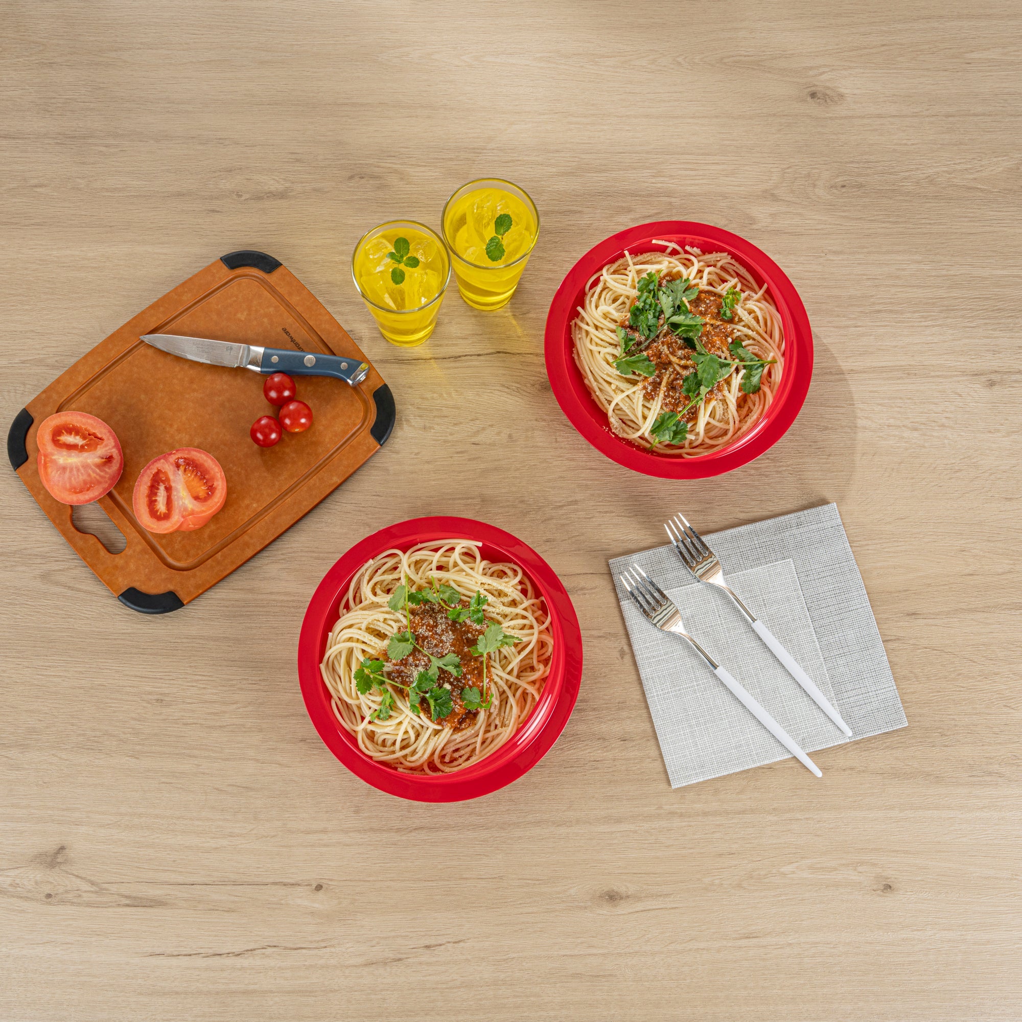 Adapt Tek Round Red Plastic Scoop Plate - Spillproof, with Suction Base - 9" x 9" x 2 1/4" - 1 count box