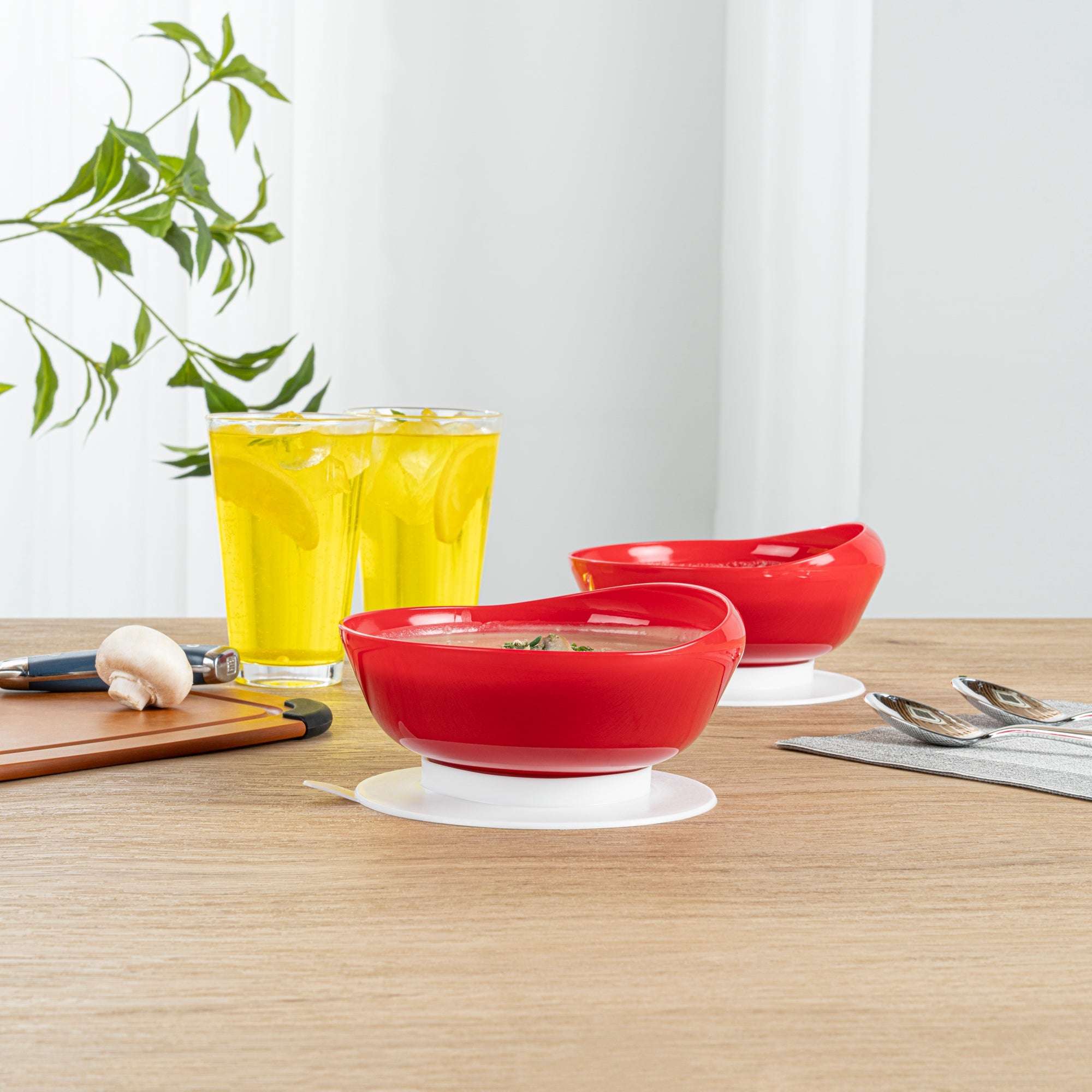Adapt Tek 19 oz Round Red Plastic Scoop Bowl - Spillproof, with Suction Base - 5 3/4" x 5 3/4" x 3" - 1 count box