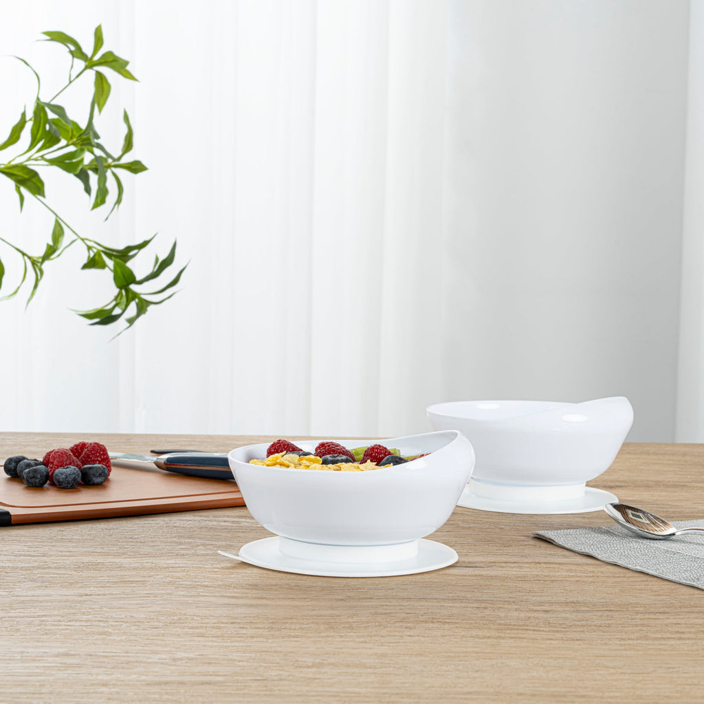 Adapt Tek 19 oz Round White Plastic Scoop Bowl - Spillproof, with Suction Base - 5 3/4" x 5 3/4" x 3" - 1 count box