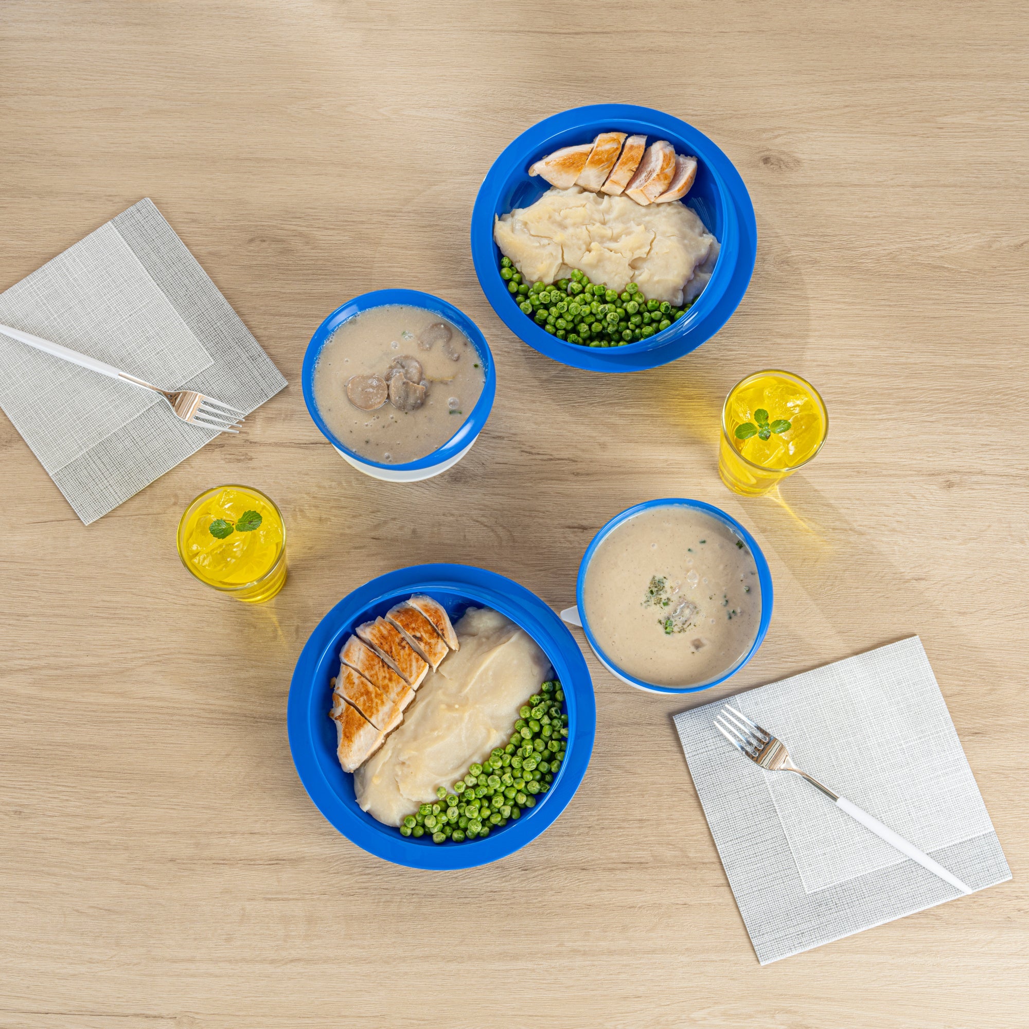 Adapt Tek Blue Plastic 2-Piece Scoop Plate and Bowl Set - Spillproof, with Suction Base - Includes 20 Plates and 20 Bowls