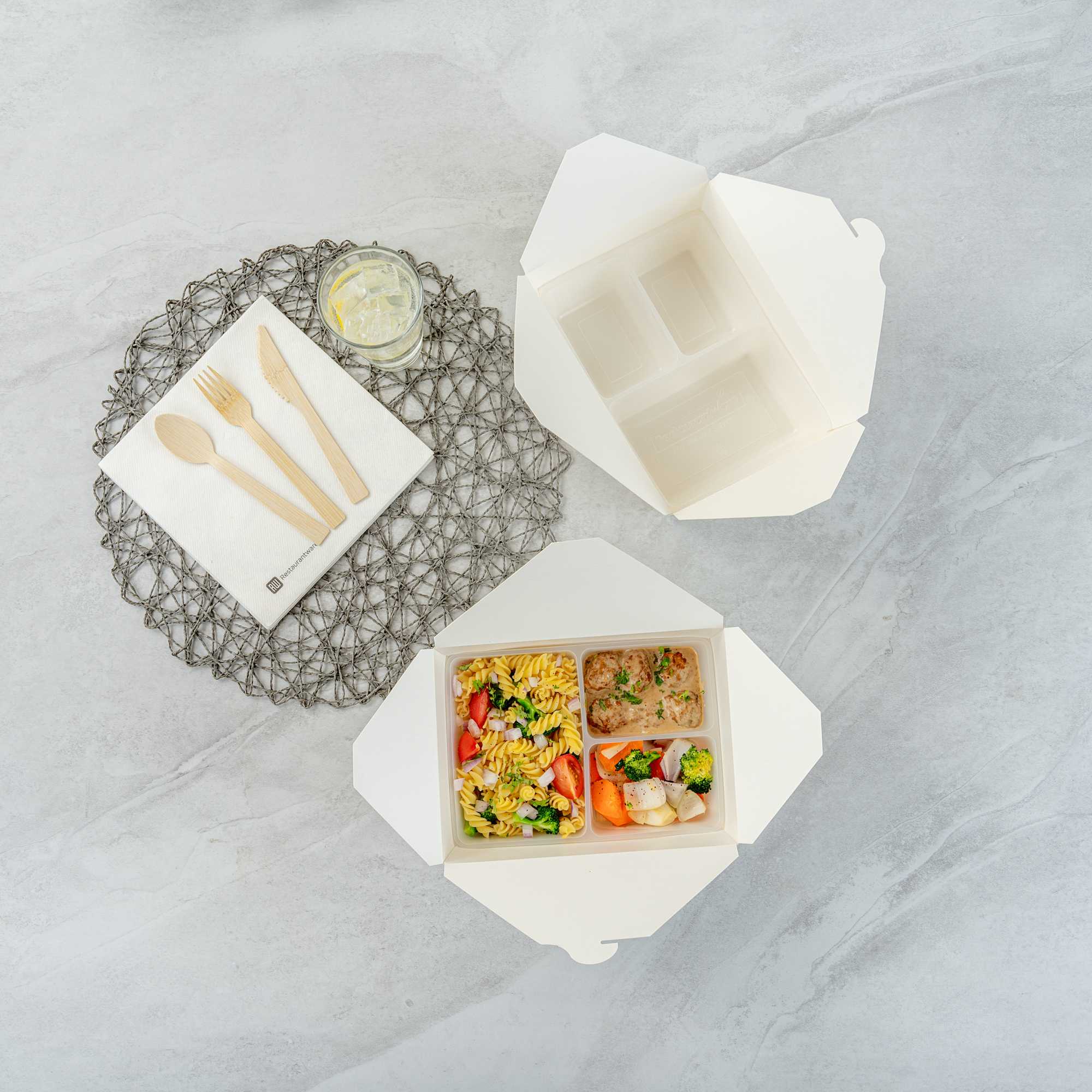 Bio Tek 40 oz White Plastic 3-Compartment Insert Tray - Fits 49 / 71 / 98 Bio Box Take Out Container, Microwave-Safe - 50 count box