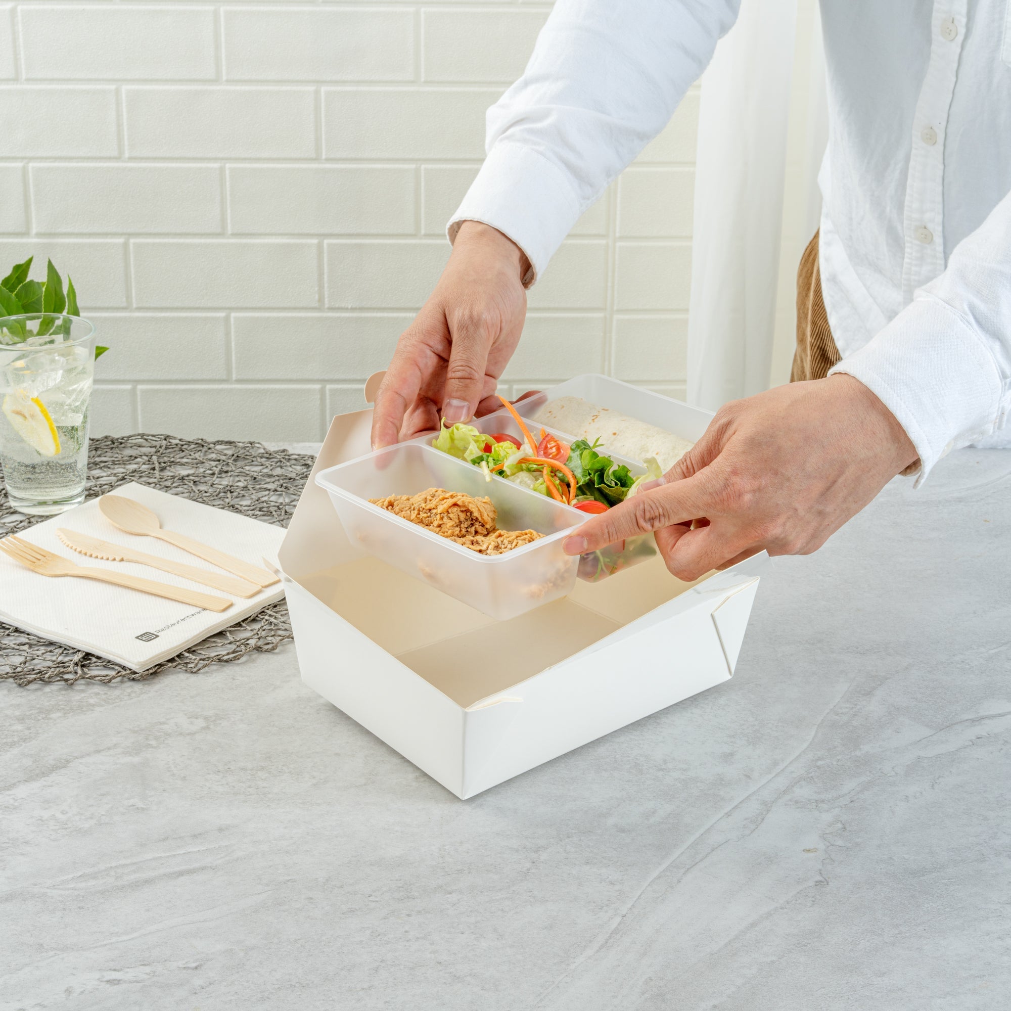 Bio Tek 40 oz White Plastic 3-Compartment Taco Insert Tray - Fits 49 / 71 / 98 Bio Box Take Out Container, Microwave-Safe - 200 count box
