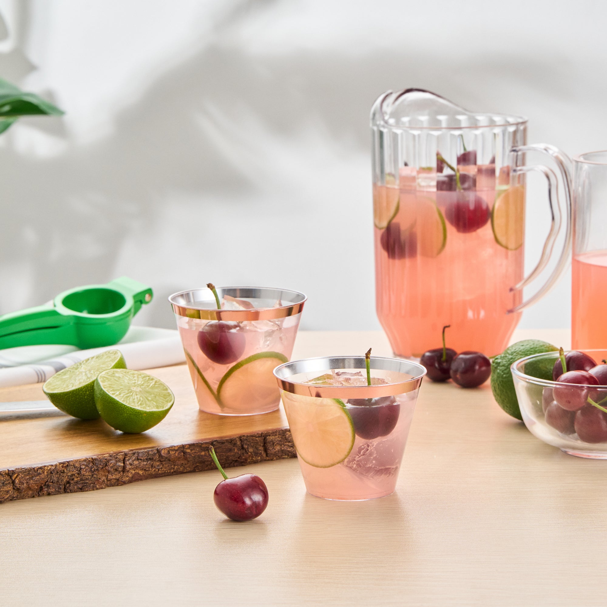 Chef 101 9 oz Clear Plastic Tumbler - with Rose Gold Rim - 3 1/2" x 3 1/2" x 2 3/4" - 20 count box