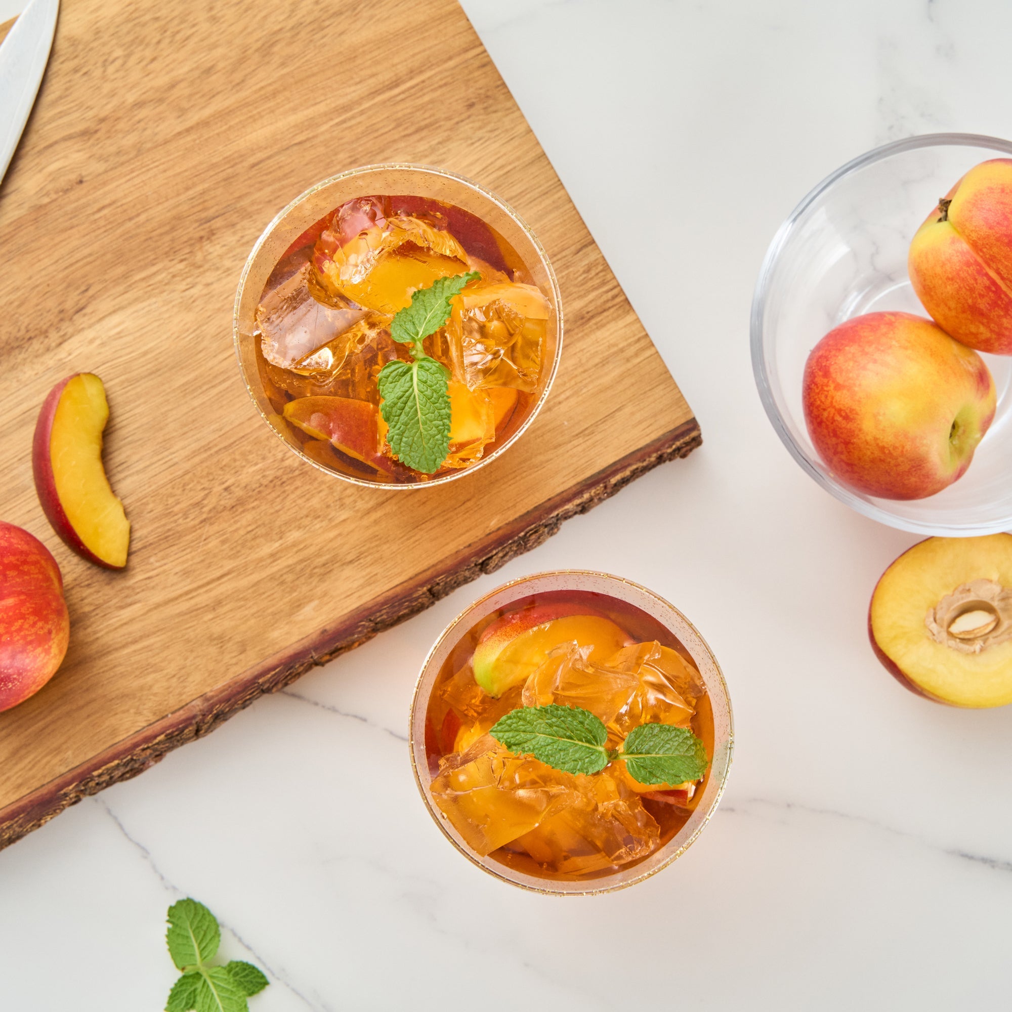 Chef 101 14 oz Gold Glitter Plastic Tumbler - 3 1/4" x 3 1/4" x 4 3/4" - 500 count box