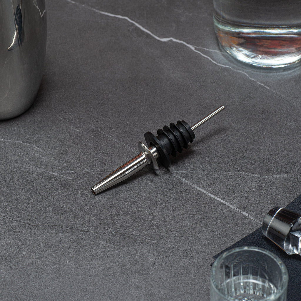 Bar Lux Stainless Steel Speed Pourer - 4 1/4" x 1 1/4" x 1 1/4" - 4 count box