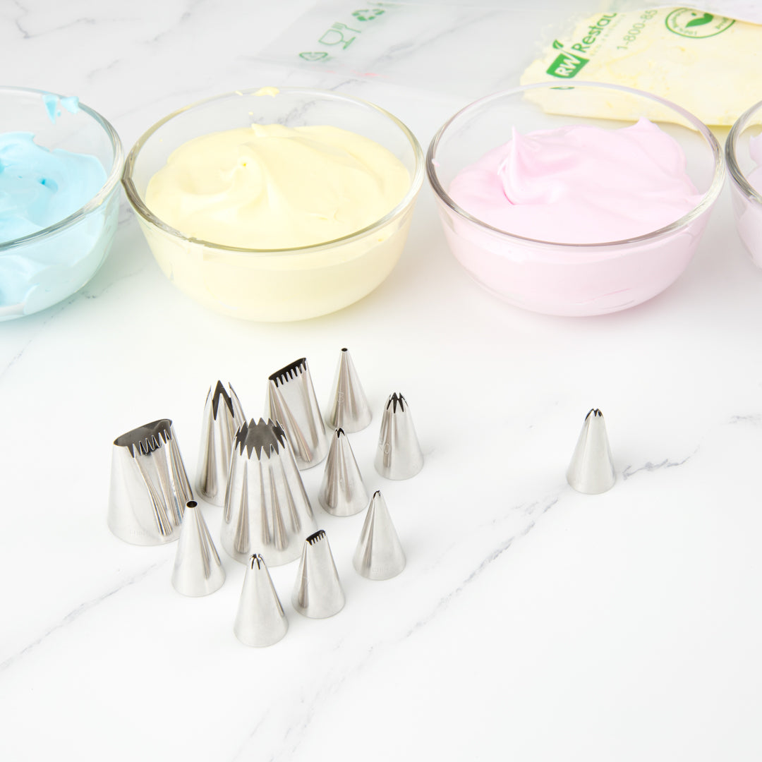 Pastry Tek Stainless Steel #68 Leaf Piping Tip - 3/4" x 3/4" x 1 1/4" - 1 count box