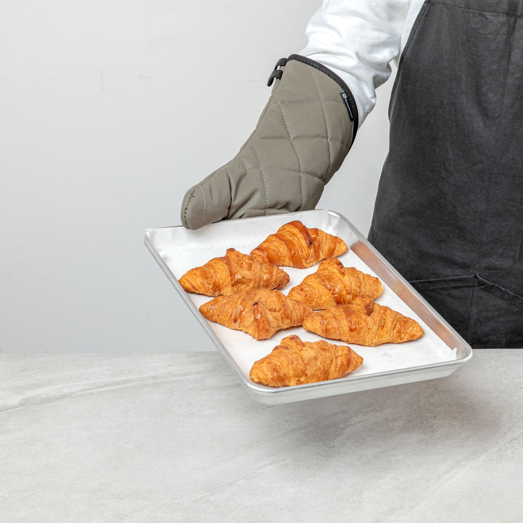 RW Threads Gray Cotton Oven Mitt - Flame Retardant, with Thumb Guard - 17" x 8" x 1/2" - 1 count box