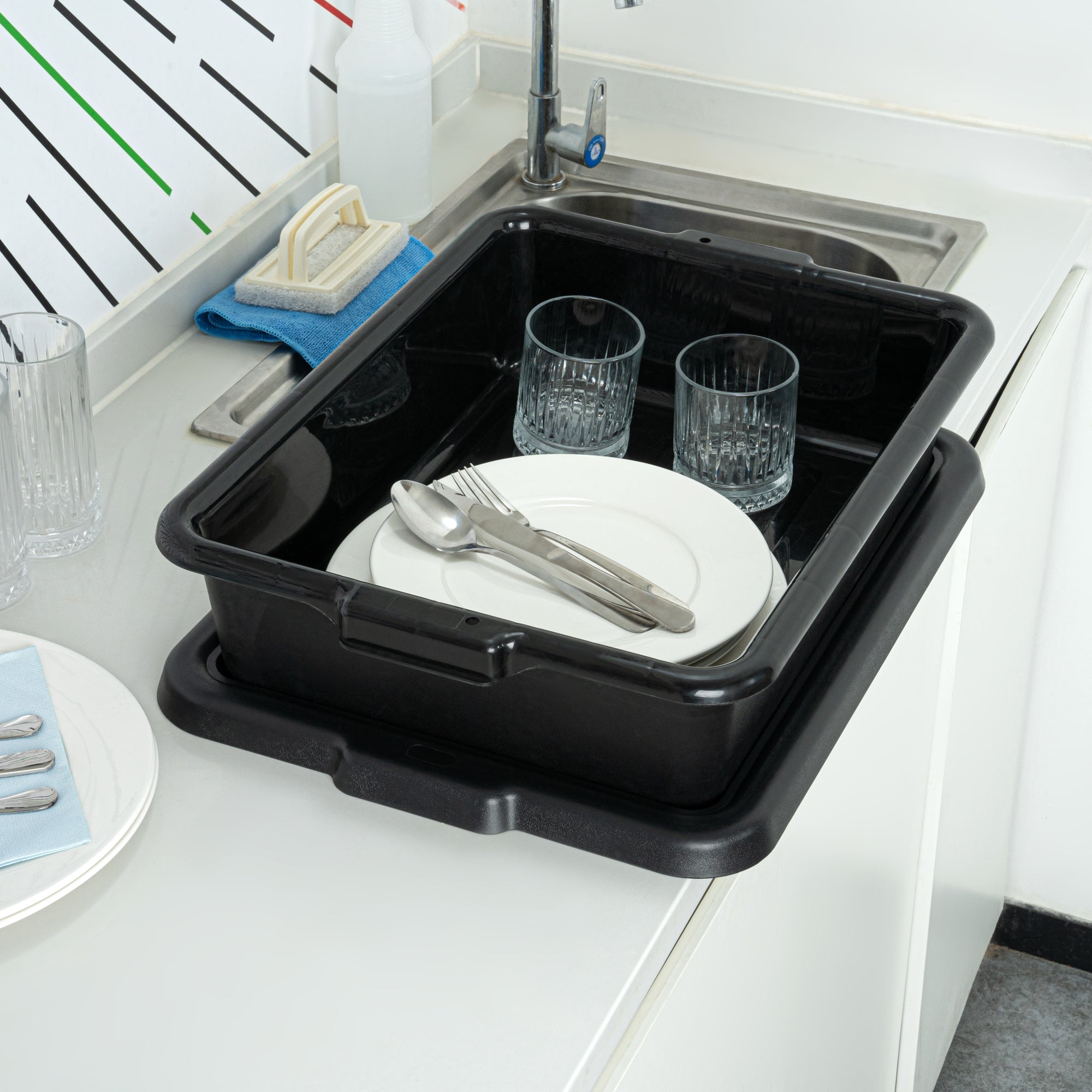 RW Clean Black Plastic Bus Tub - Easy Grip - 21 1/4" x 15 3/4" x 4 3/4" - 1 count box